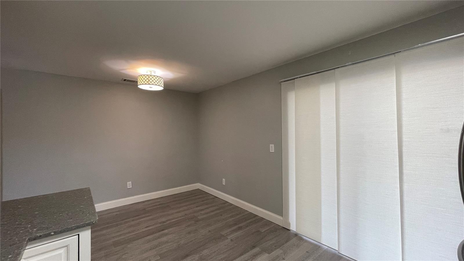 Image 8 of 26 For 3791 Huntwicke Boulevard