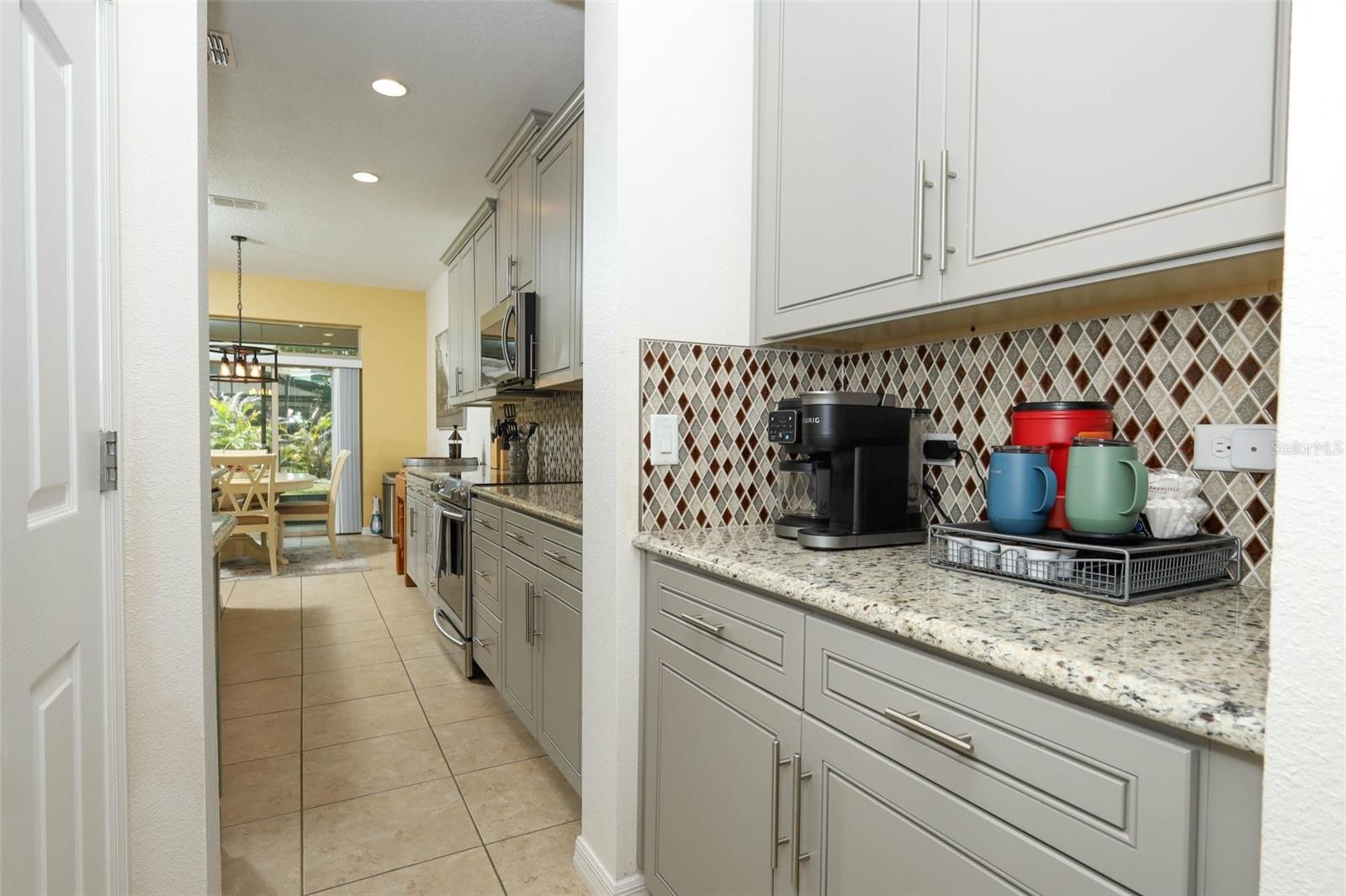 Image 11 of 77 For 5232 Villa Rosa Avenue