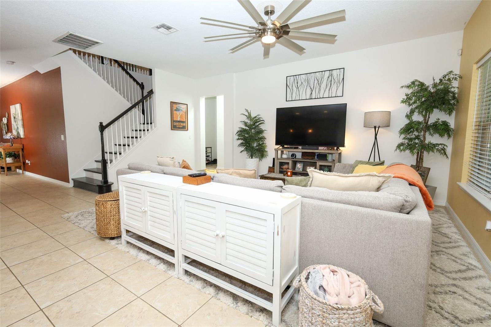 Image 19 of 77 For 5232 Villa Rosa Avenue
