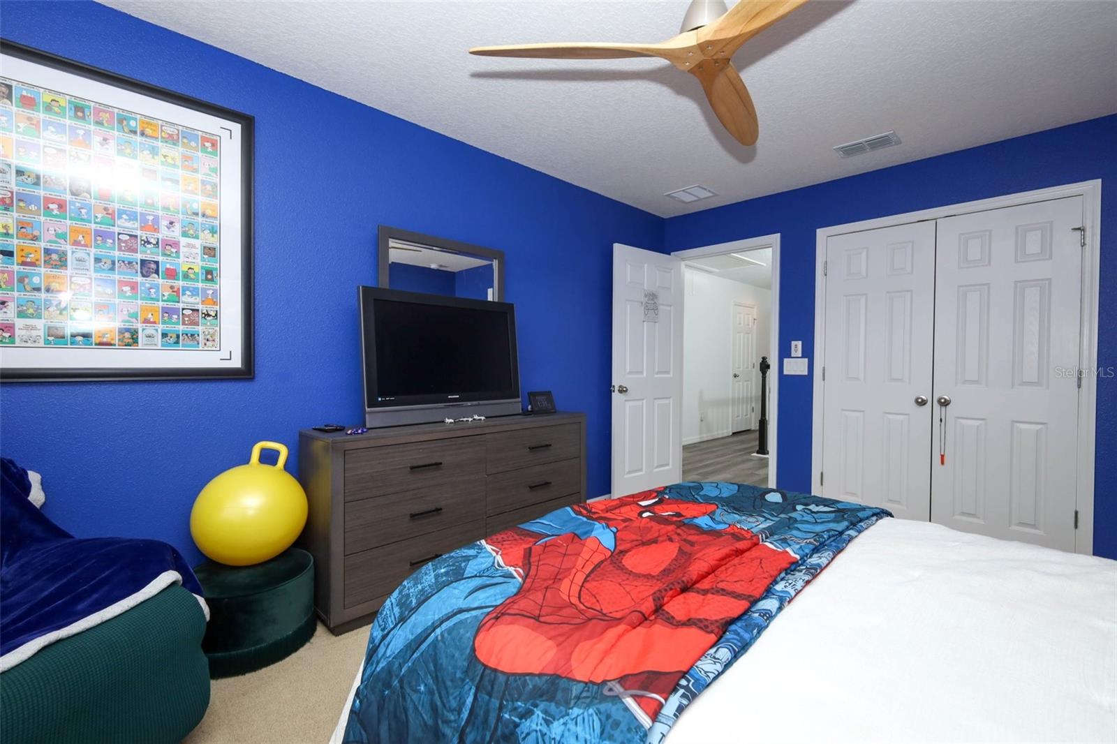 Image 40 of 77 For 5232 Villa Rosa Avenue