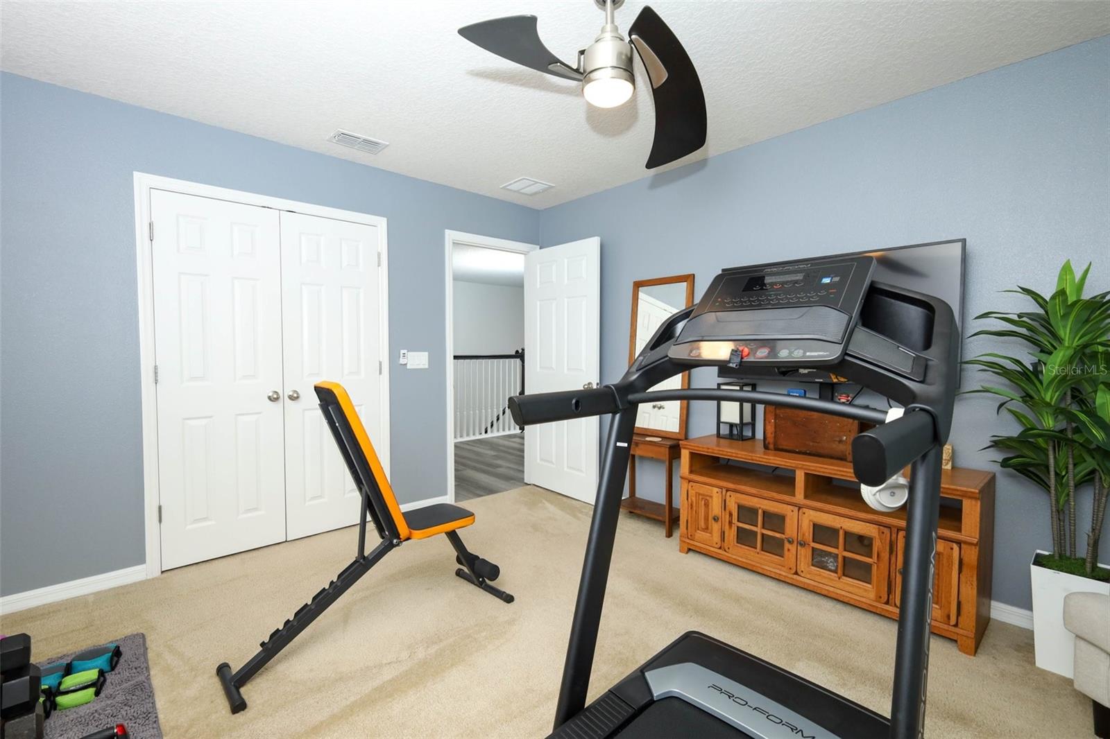 Image 42 of 77 For 5232 Villa Rosa Avenue