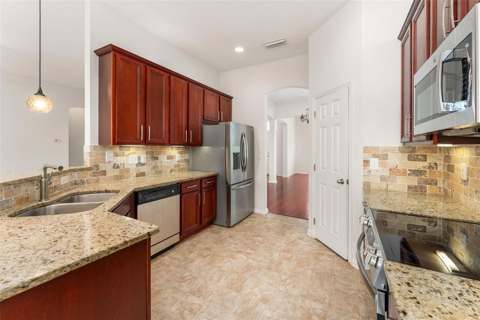 Image 7 of 38 For 8223 53rd Street