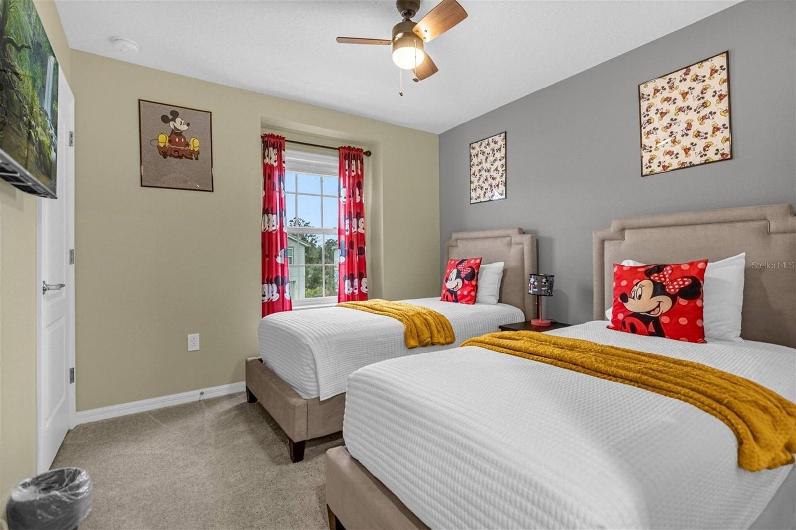 Image 13 of 26 For 7542 Oak Spring Lane