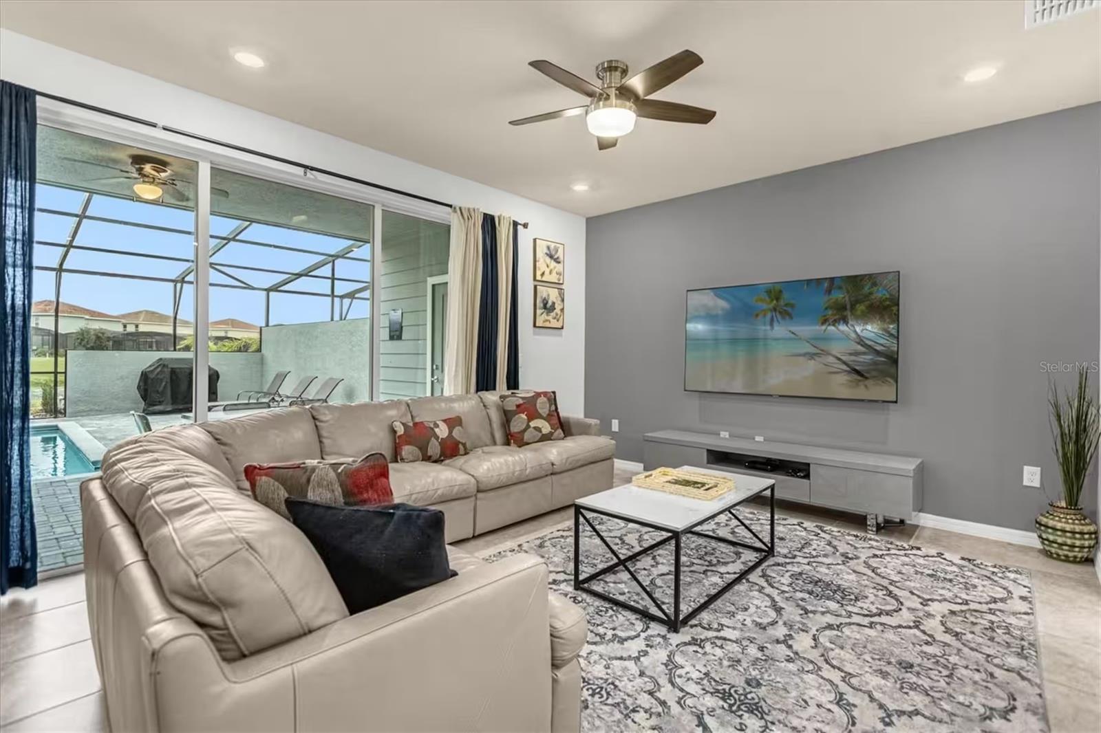 Image 4 of 26 For 7542 Oak Spring Lane
