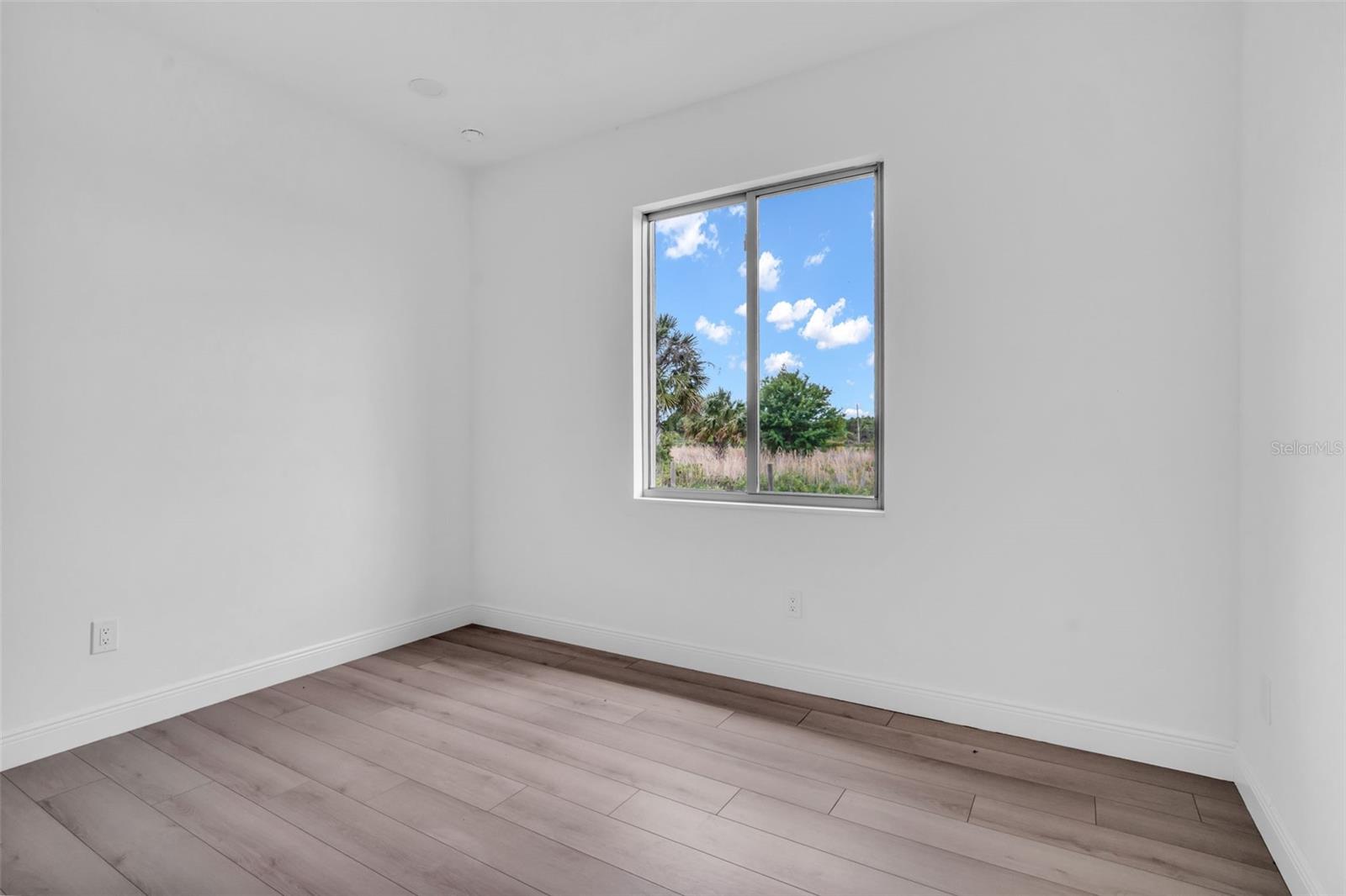 Image 20 of 56 For 14411 266th Street