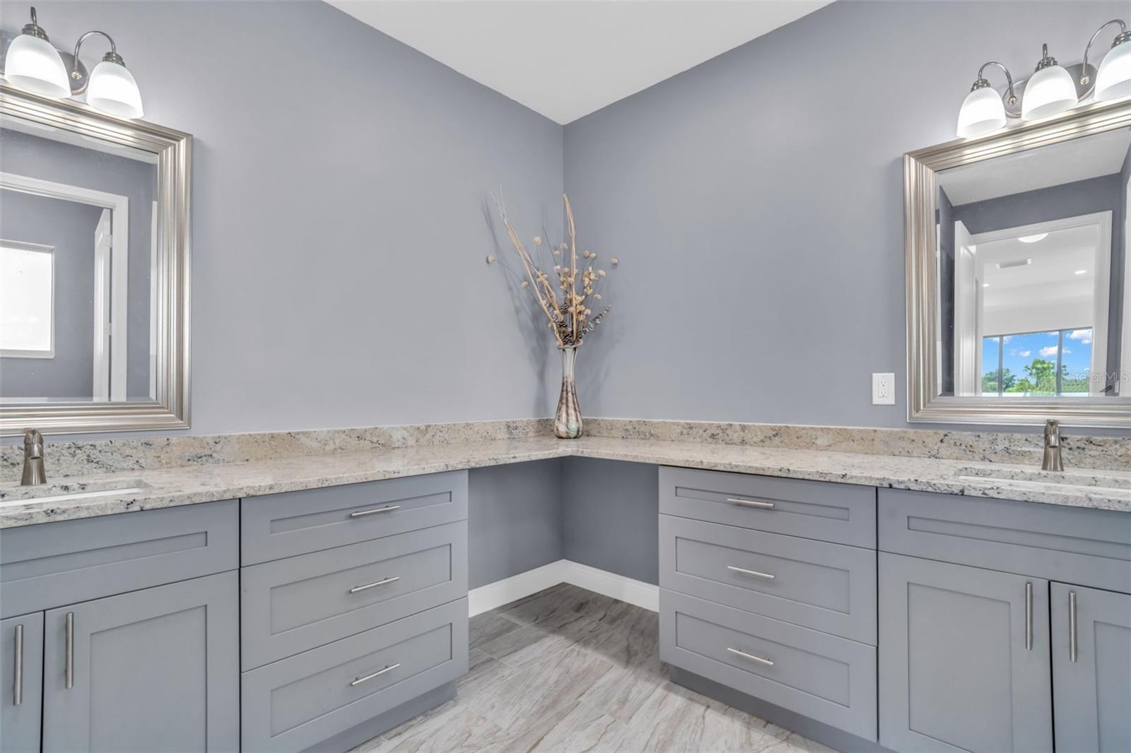 Image 46 of 56 For 14411 266th Street