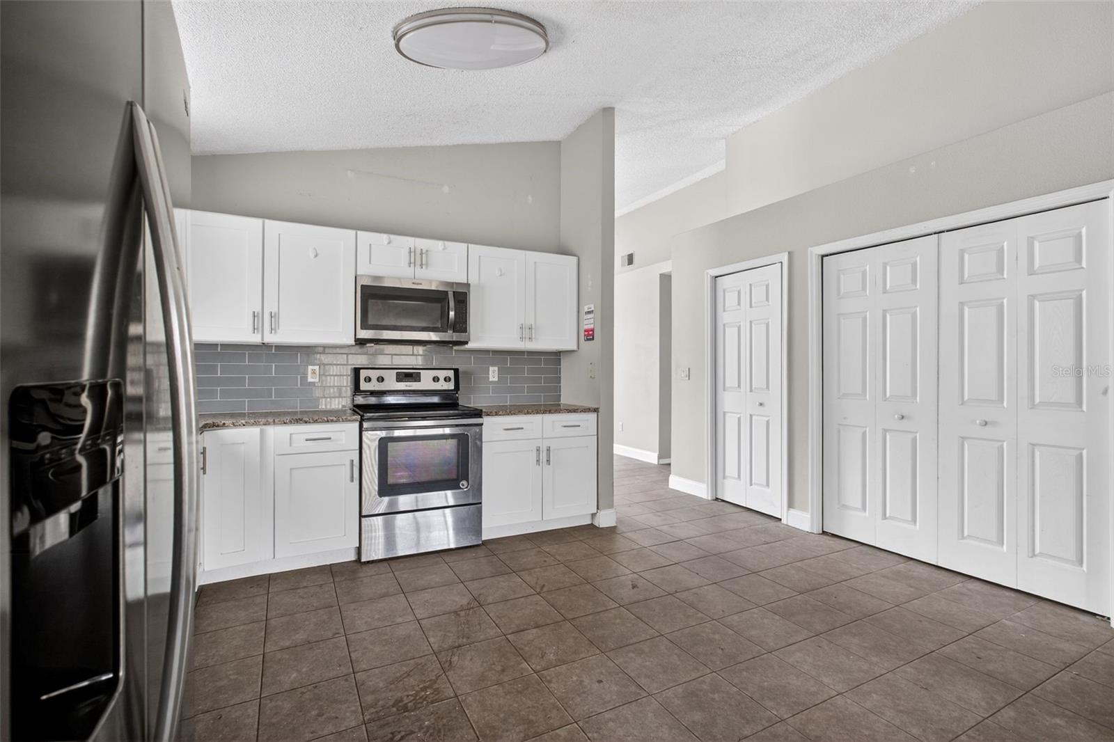 Image 20 of 34 For 1015 Bartlett Court