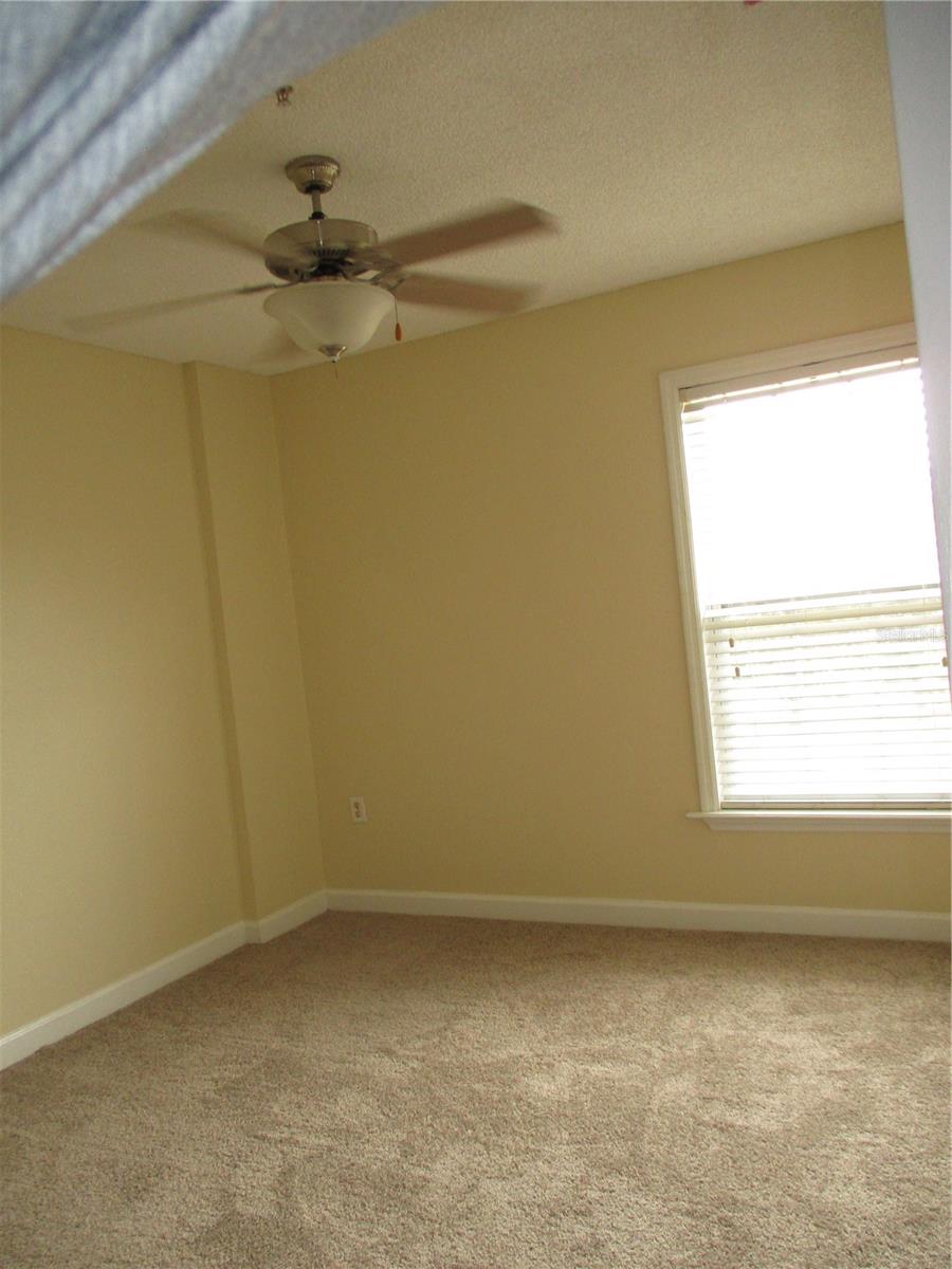 Image 13 of 18 For 2065 Dixie Belle Drive N