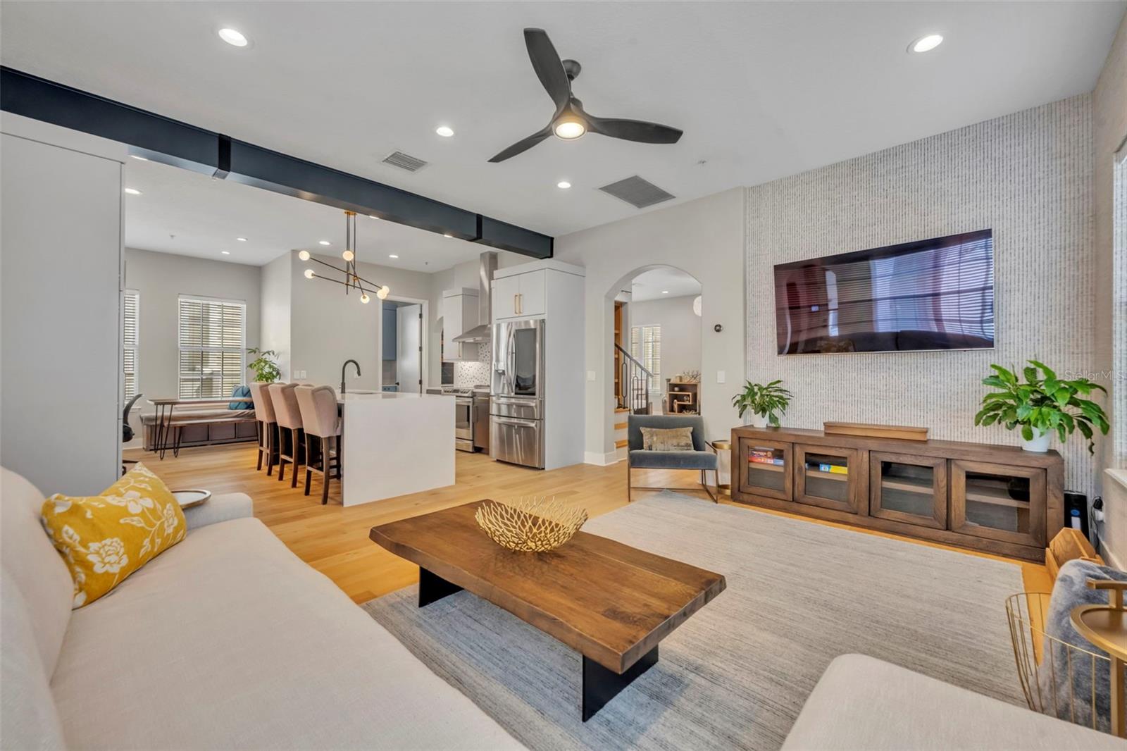 Image 18 of 49 For 2074 Shaw Lane