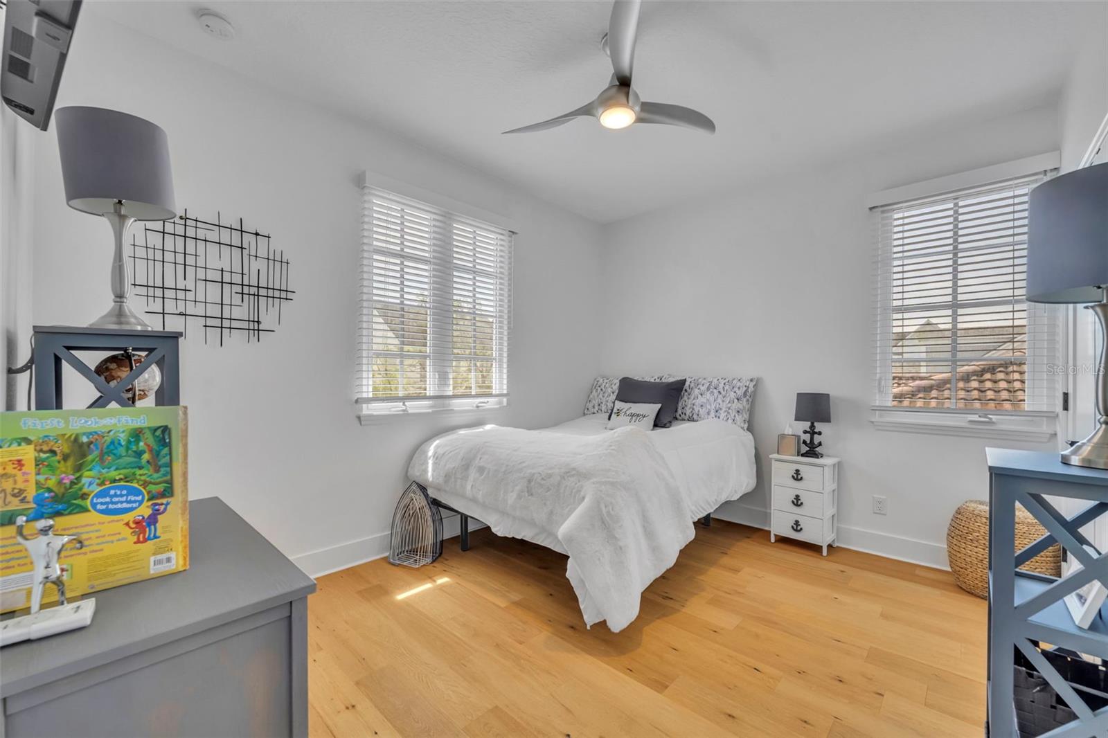 Image 33 of 49 For 2074 Shaw Lane
