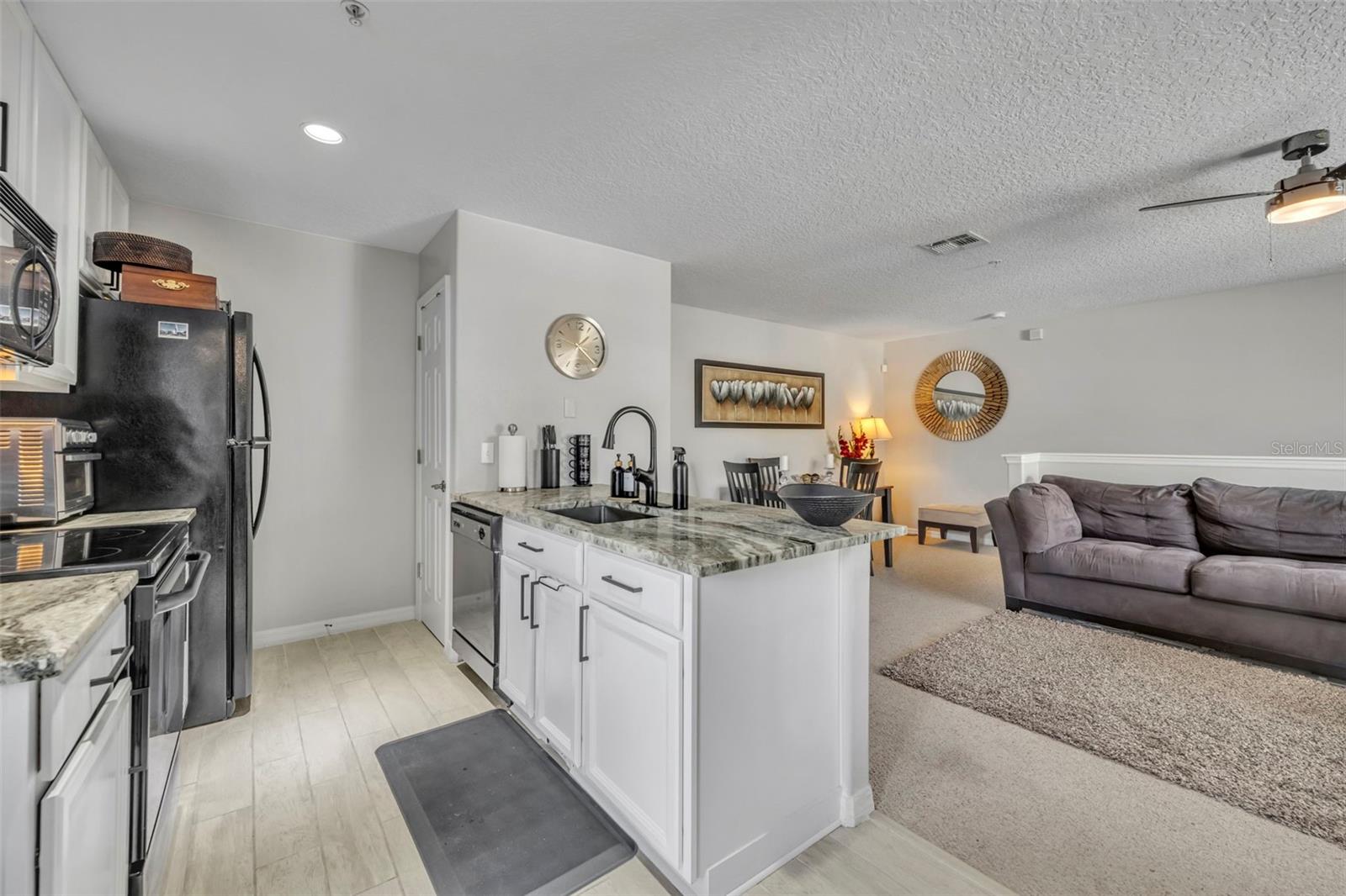 Image 46 of 49 For 2074 Shaw Lane