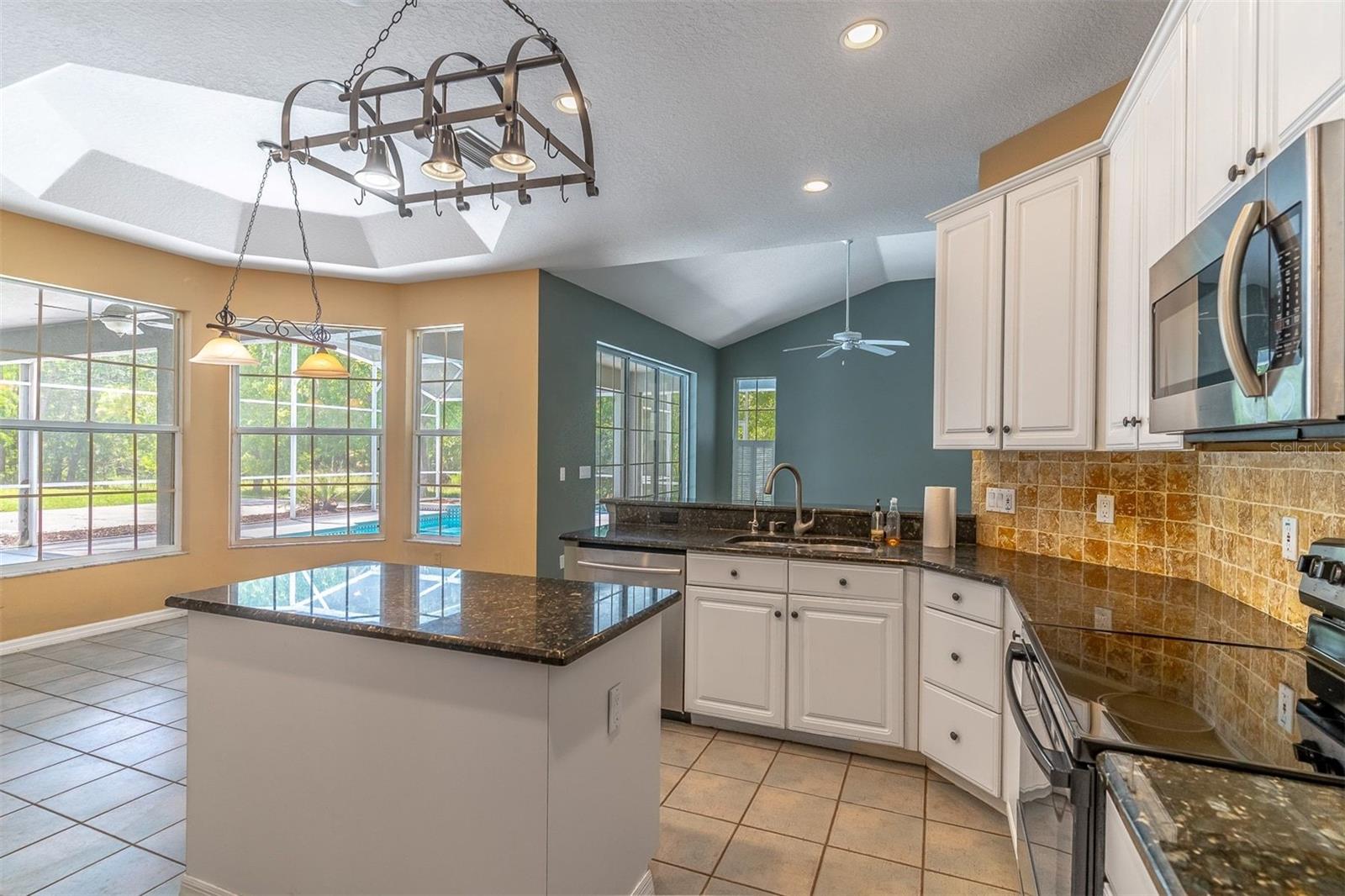 Image 12 of 46 For 4554 Shanewood Court