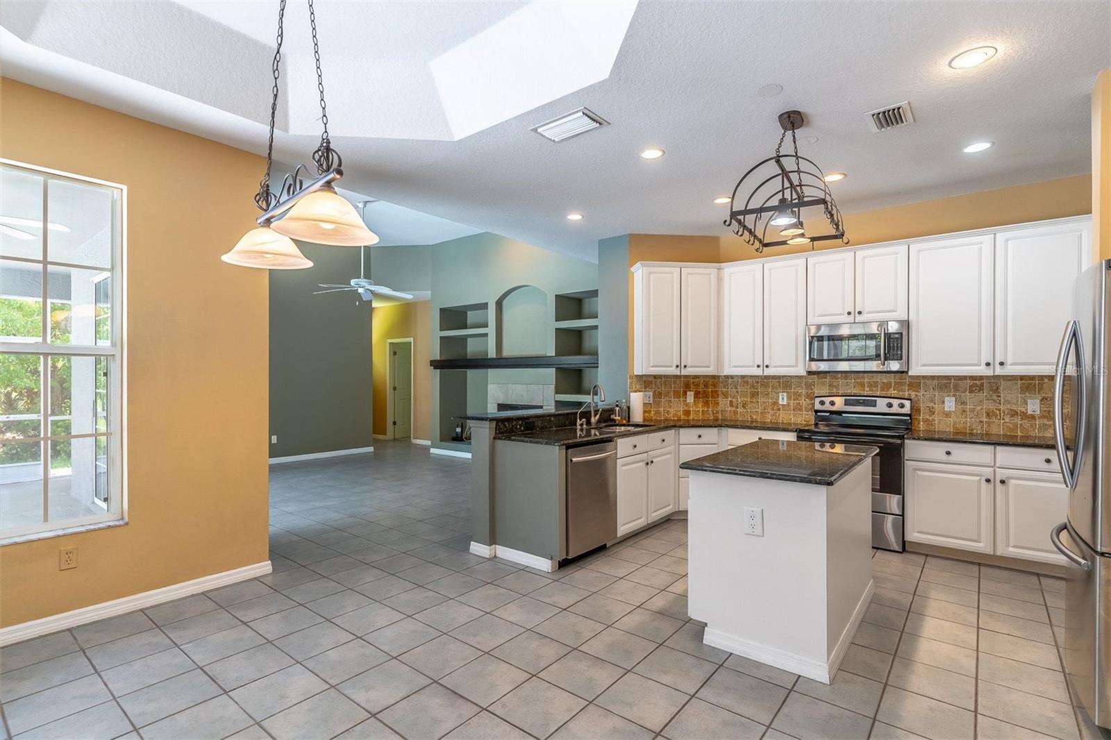 Image 14 of 46 For 4554 Shanewood Court