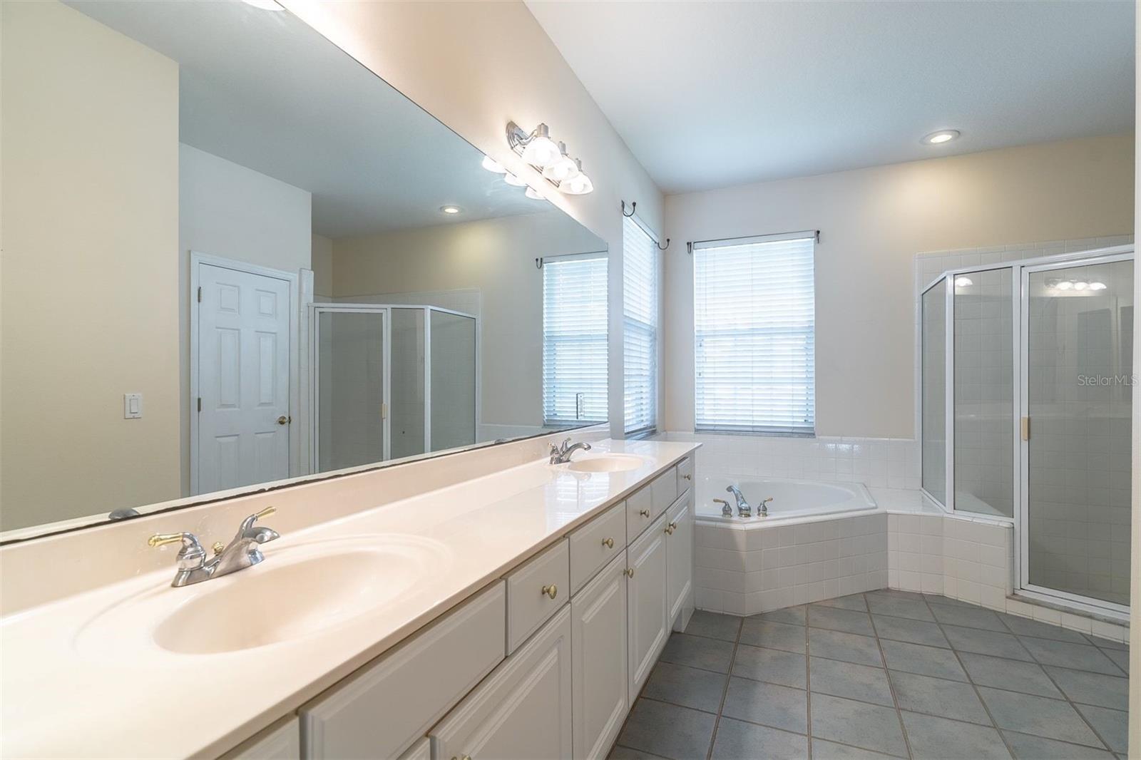 Image 20 of 46 For 4554 Shanewood Court