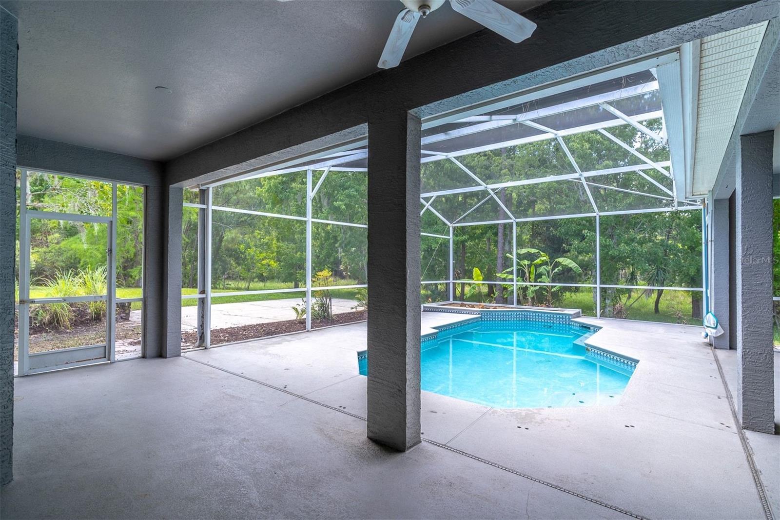 Image 32 of 46 For 4554 Shanewood Court