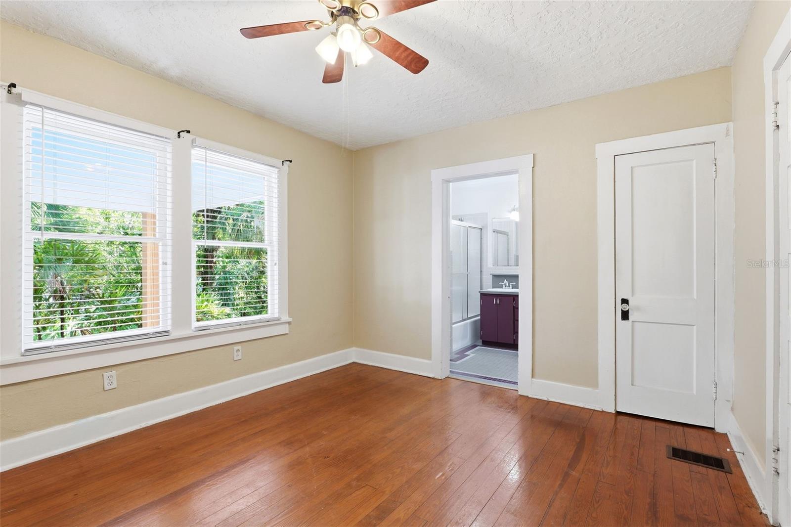 Image 18 of 48 For 2316 Country Club Road