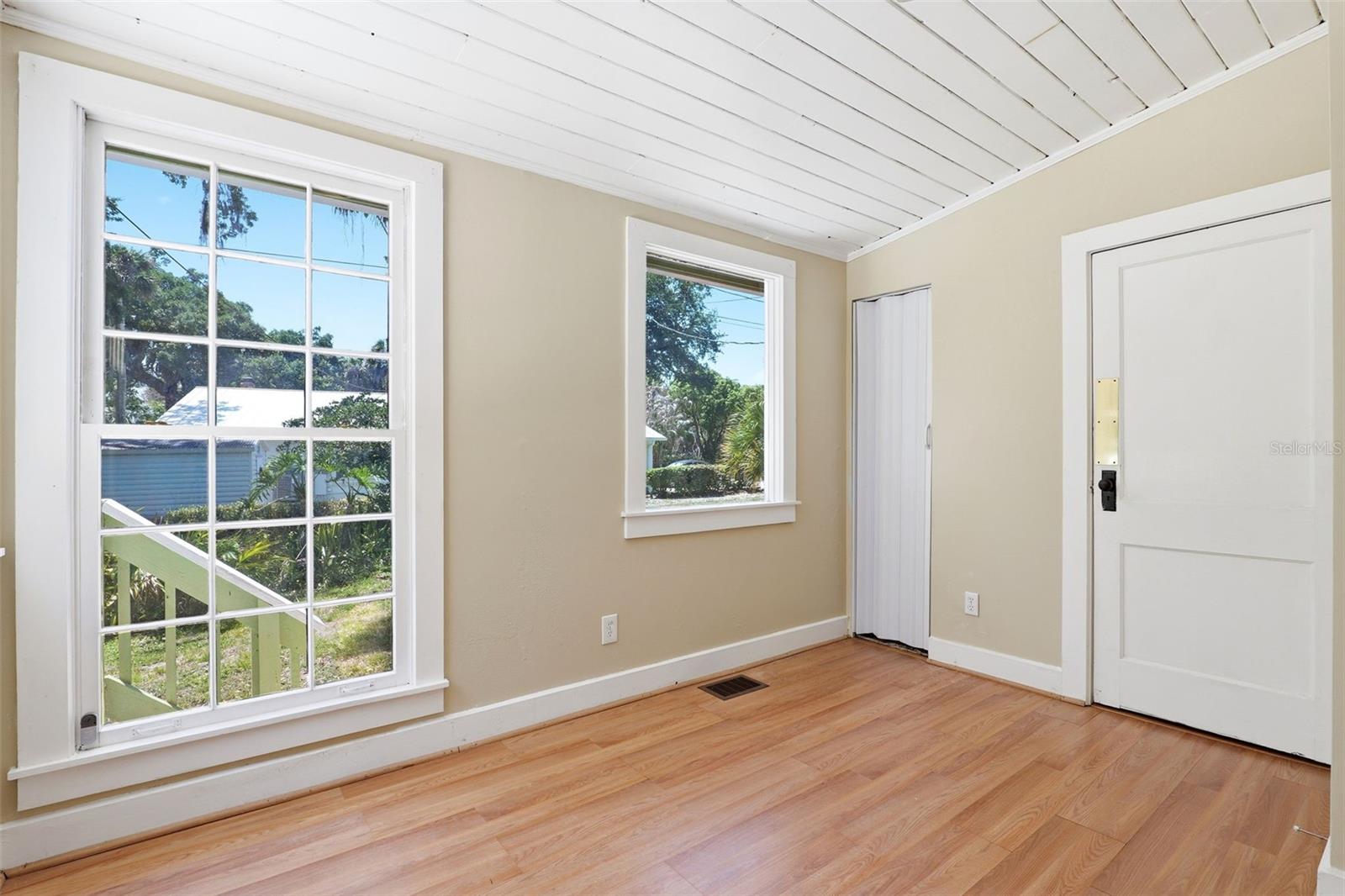 Image 33 of 48 For 2316 Country Club Road