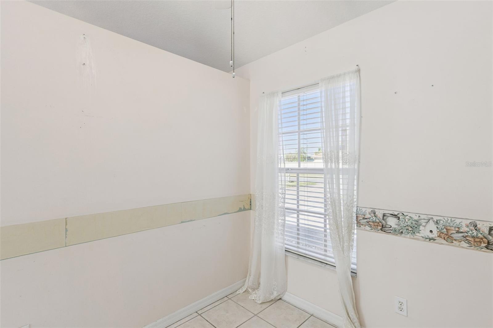 Image 24 of 37 For 3203 Sawgrass Creek Circle