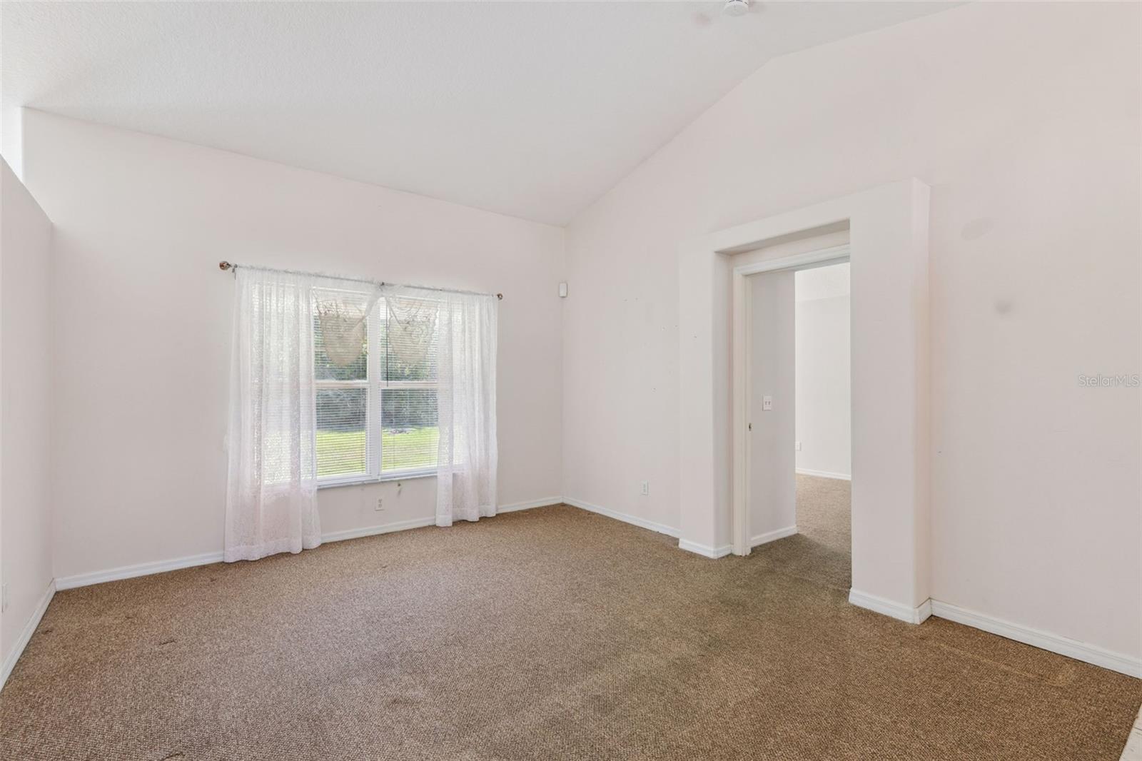 Image 4 of 37 For 3203 Sawgrass Creek Circle
