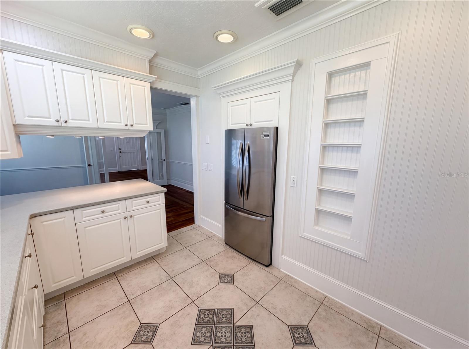 Image 11 of 25 For 535 Palmetto Drive