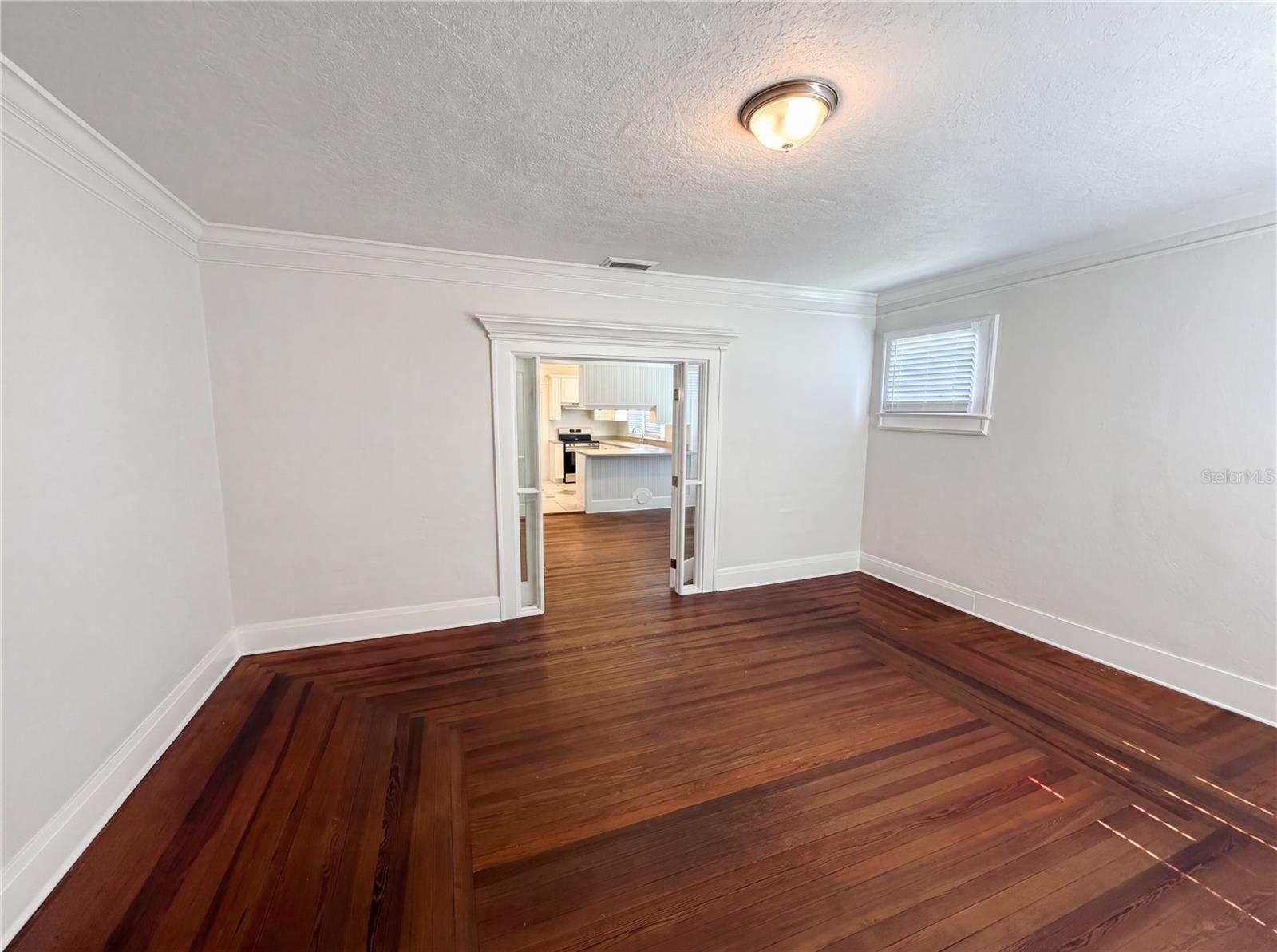 Image 7 of 25 For 535 Palmetto Drive