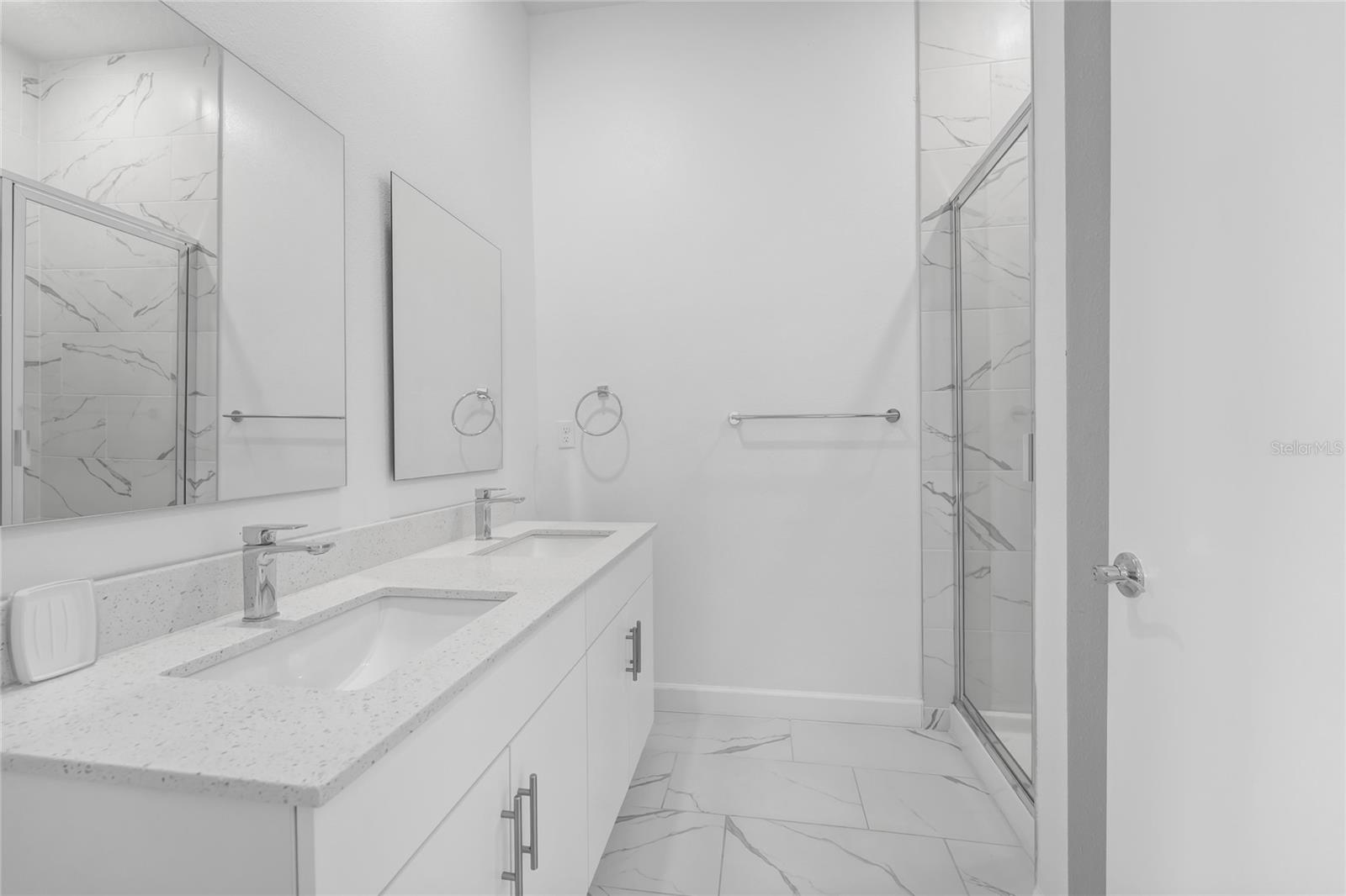 Image 23 of 51 For 344 Famagusta Dr Drive