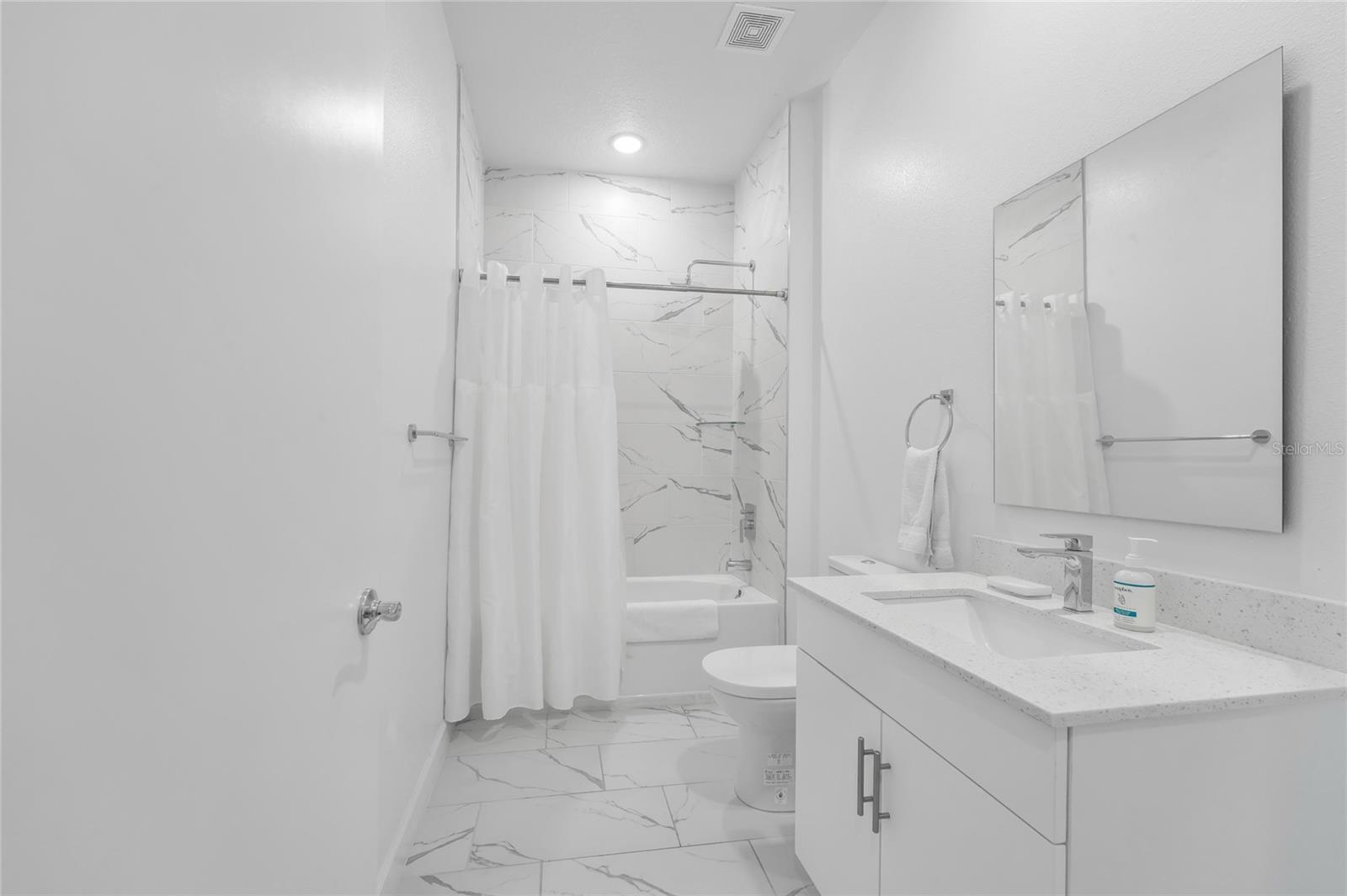 Image 28 of 51 For 344 Famagusta Dr Drive