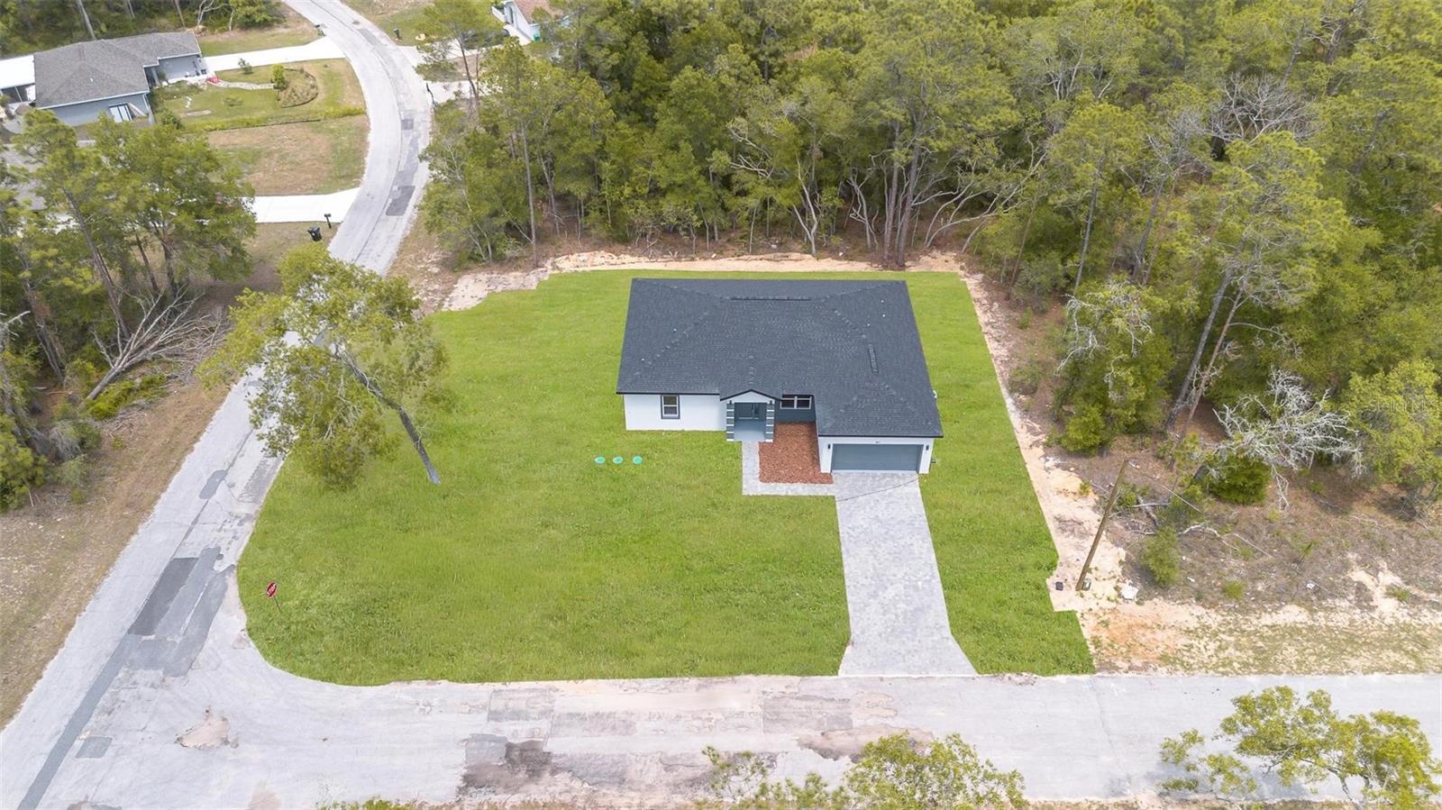 Listing photo id 49 for 9651 Pineview Way