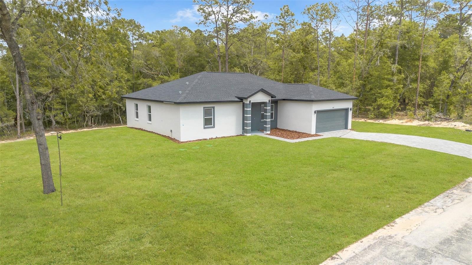 Listing photo id 51 for 9651 Pineview Way