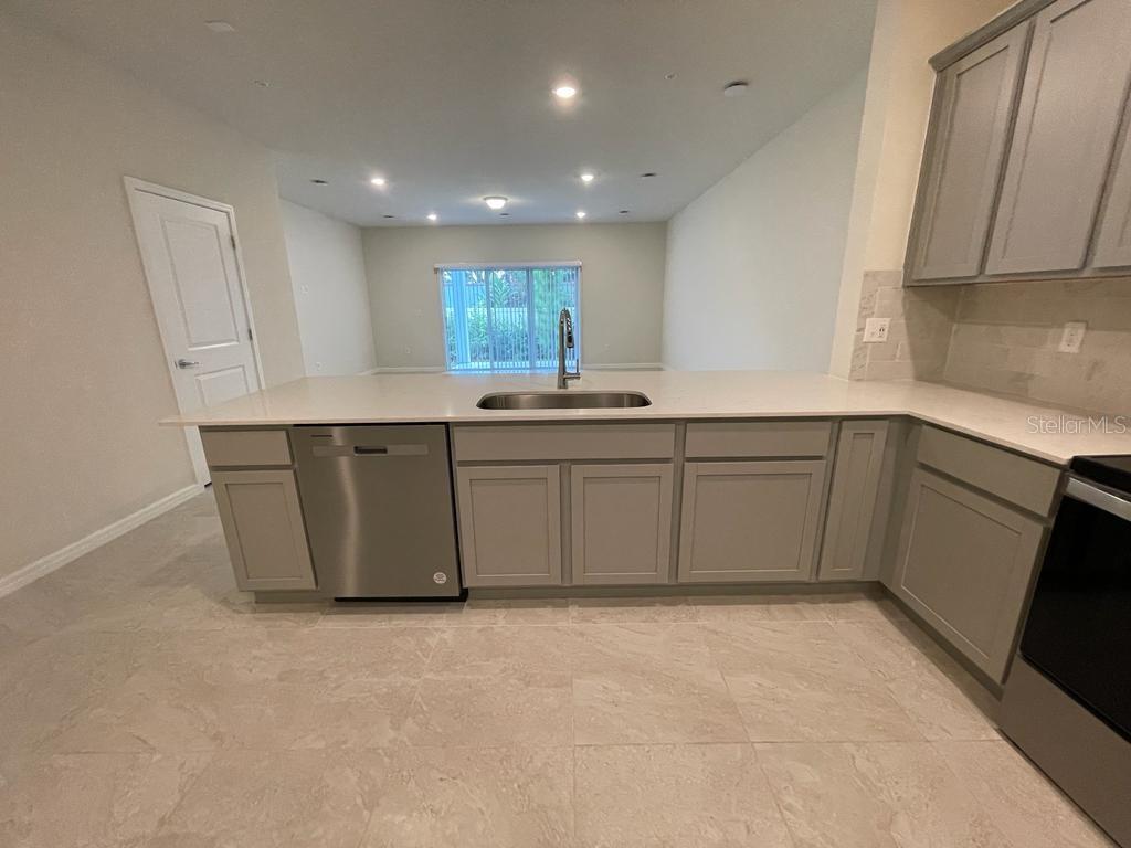 Image 4 of 47 For 2760 Bright Bird Lane