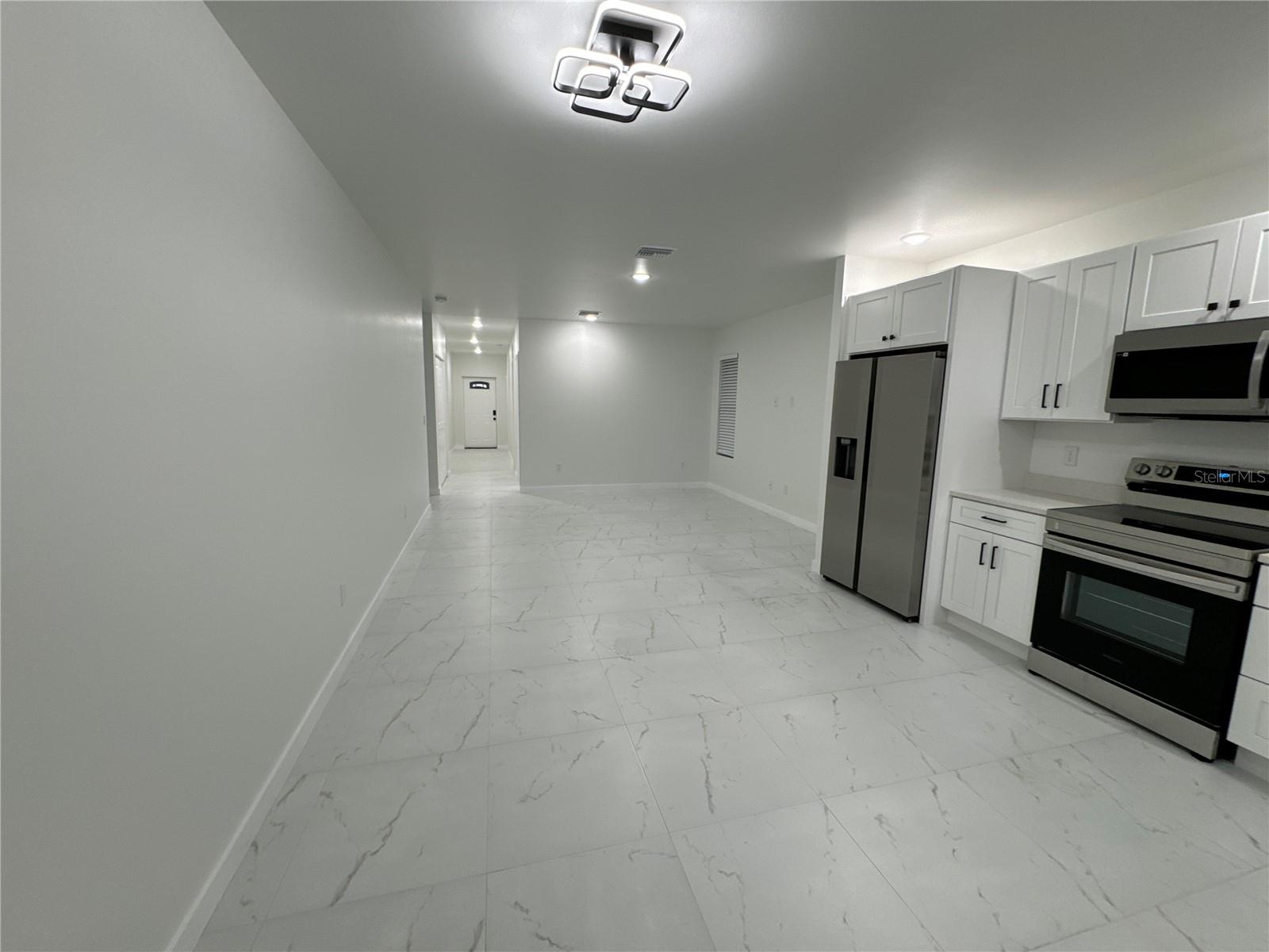 Image 10 of 20 For 1775 Glenway Court