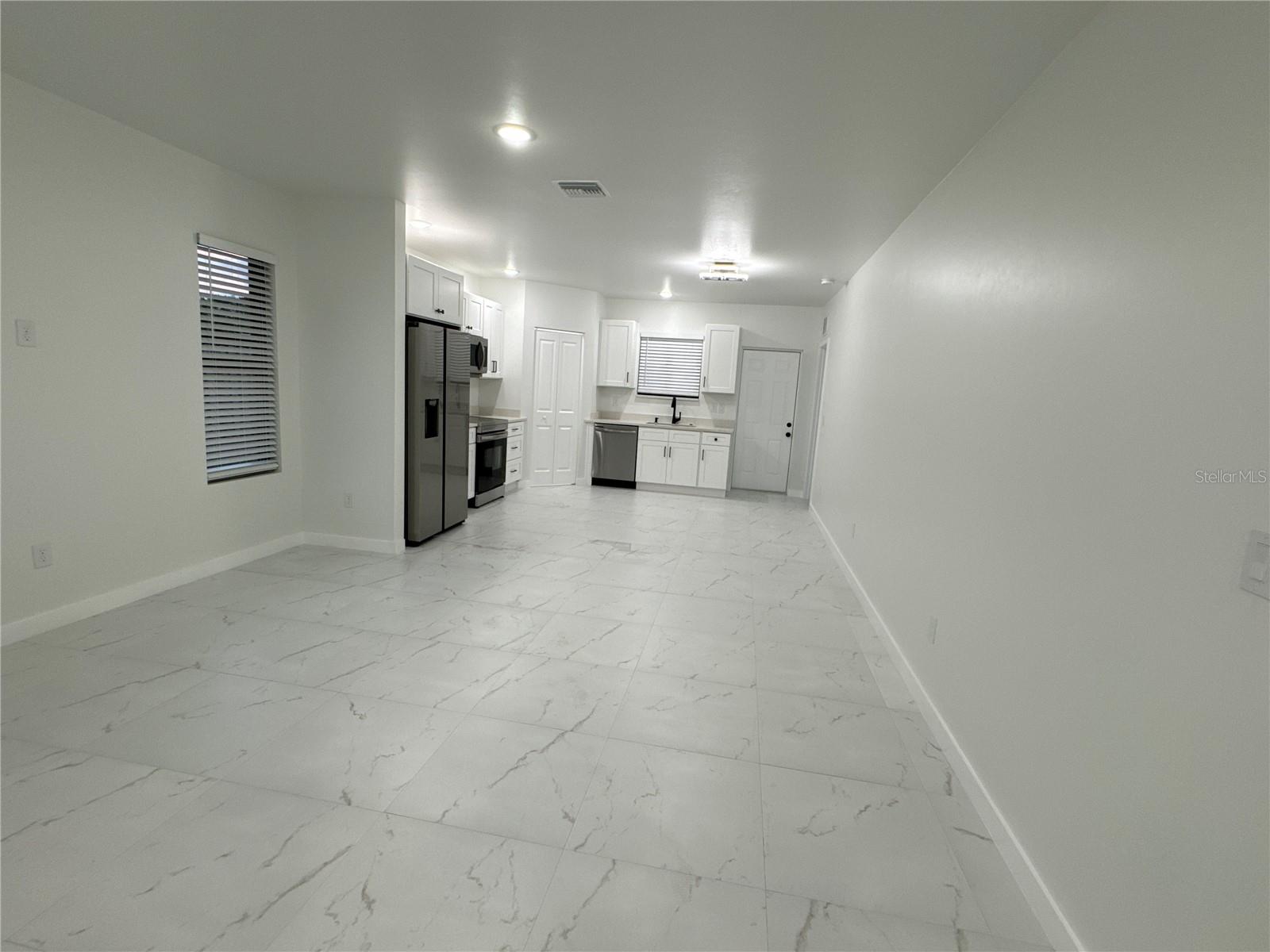 Image 6 of 20 For 1775 Glenway Court