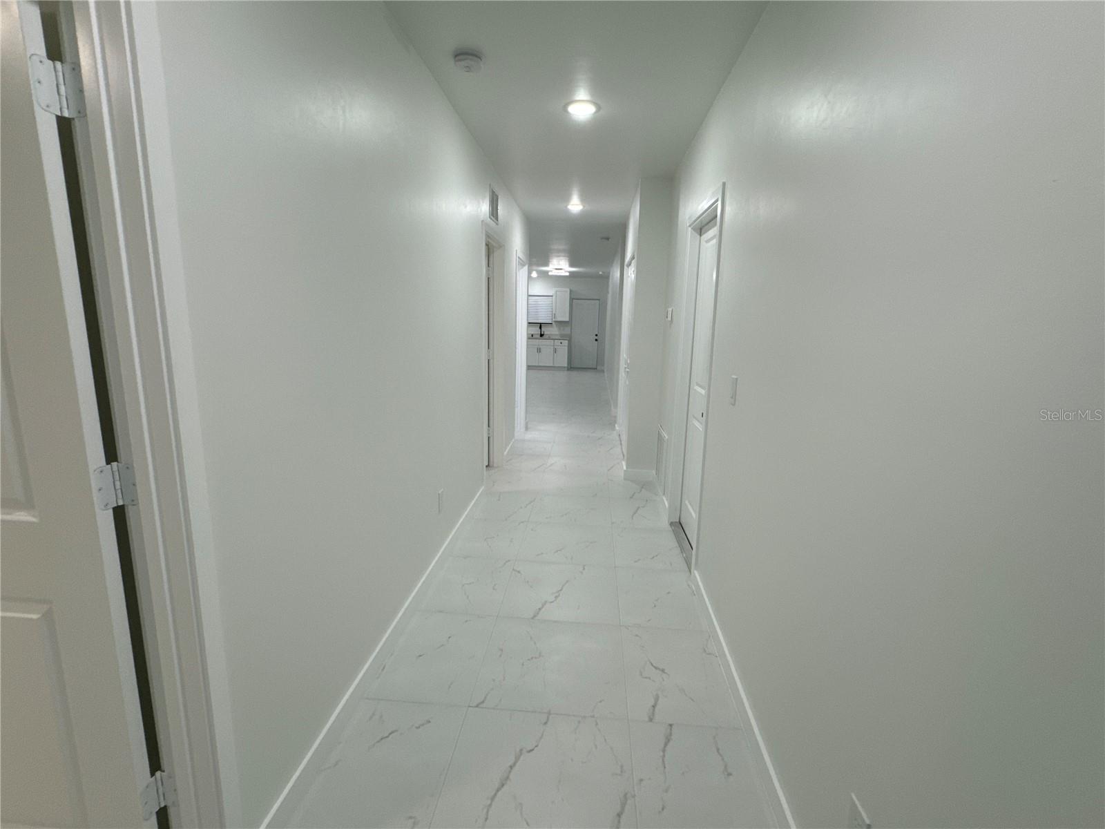 Image 8 of 20 For 1775 Glenway Court