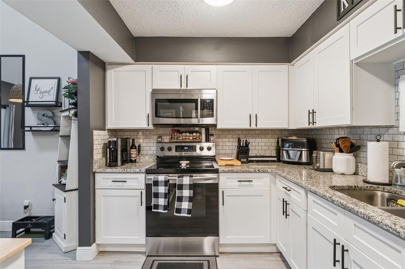 Image 12 of 26 For 9341 Comeau Street