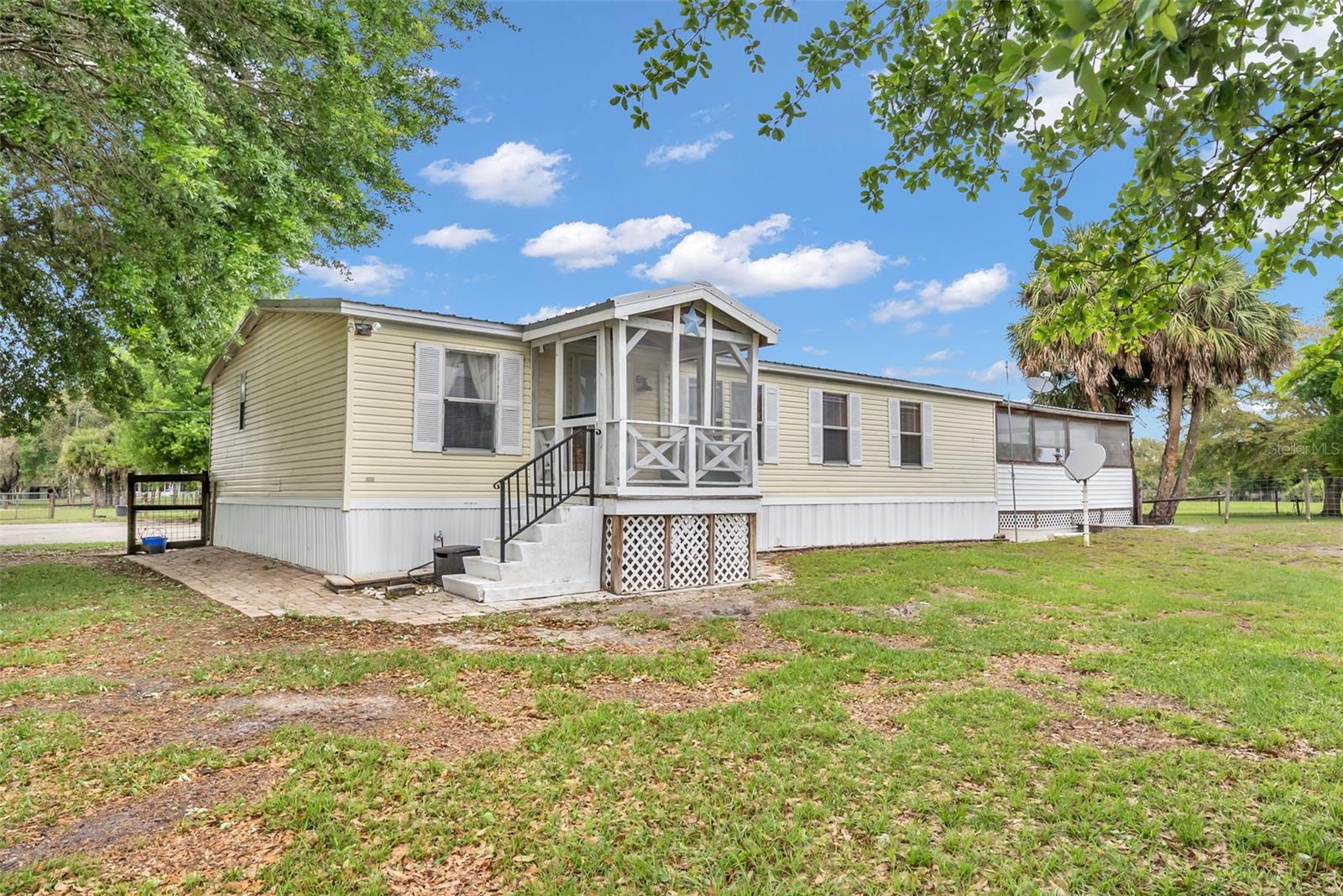 Image 3 of 50 For 17255 272nd Street