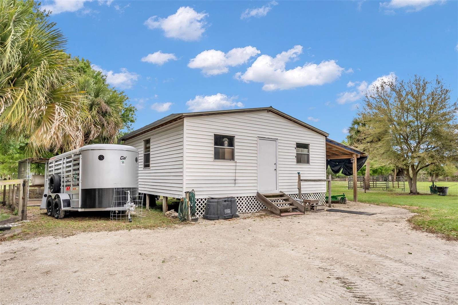 Image 8 of 50 For 17255 272nd Street