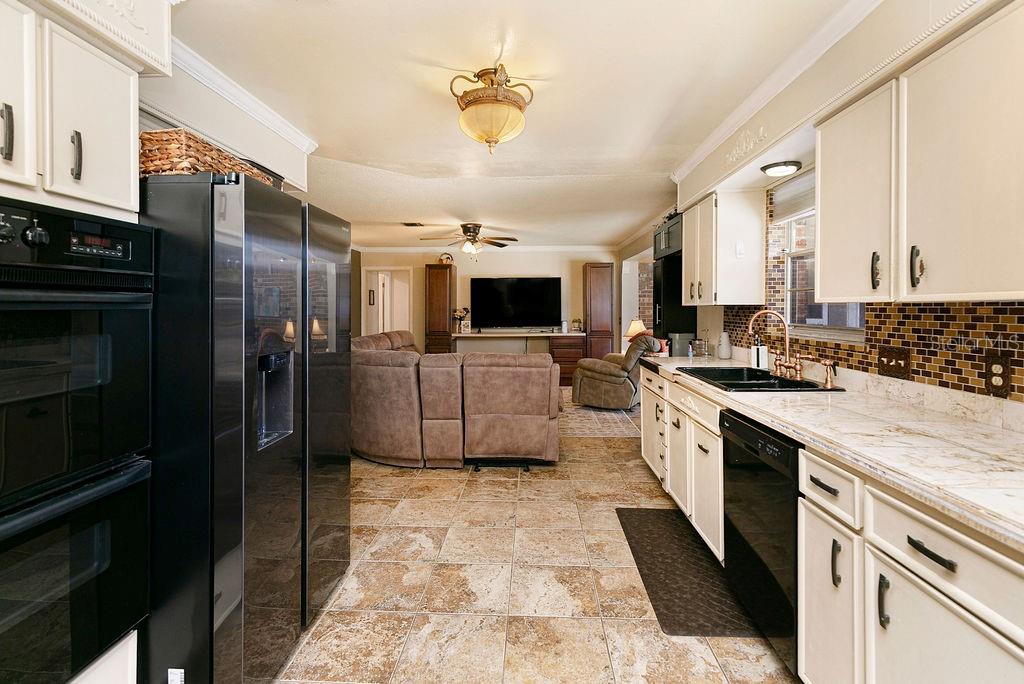 Image 13 of 30 For 3033 Devon Court