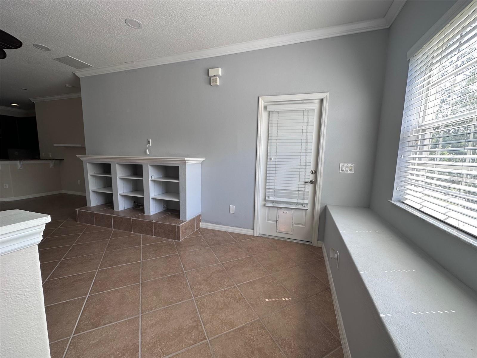 Image 8 of 20 For 4001 Kirkland Way