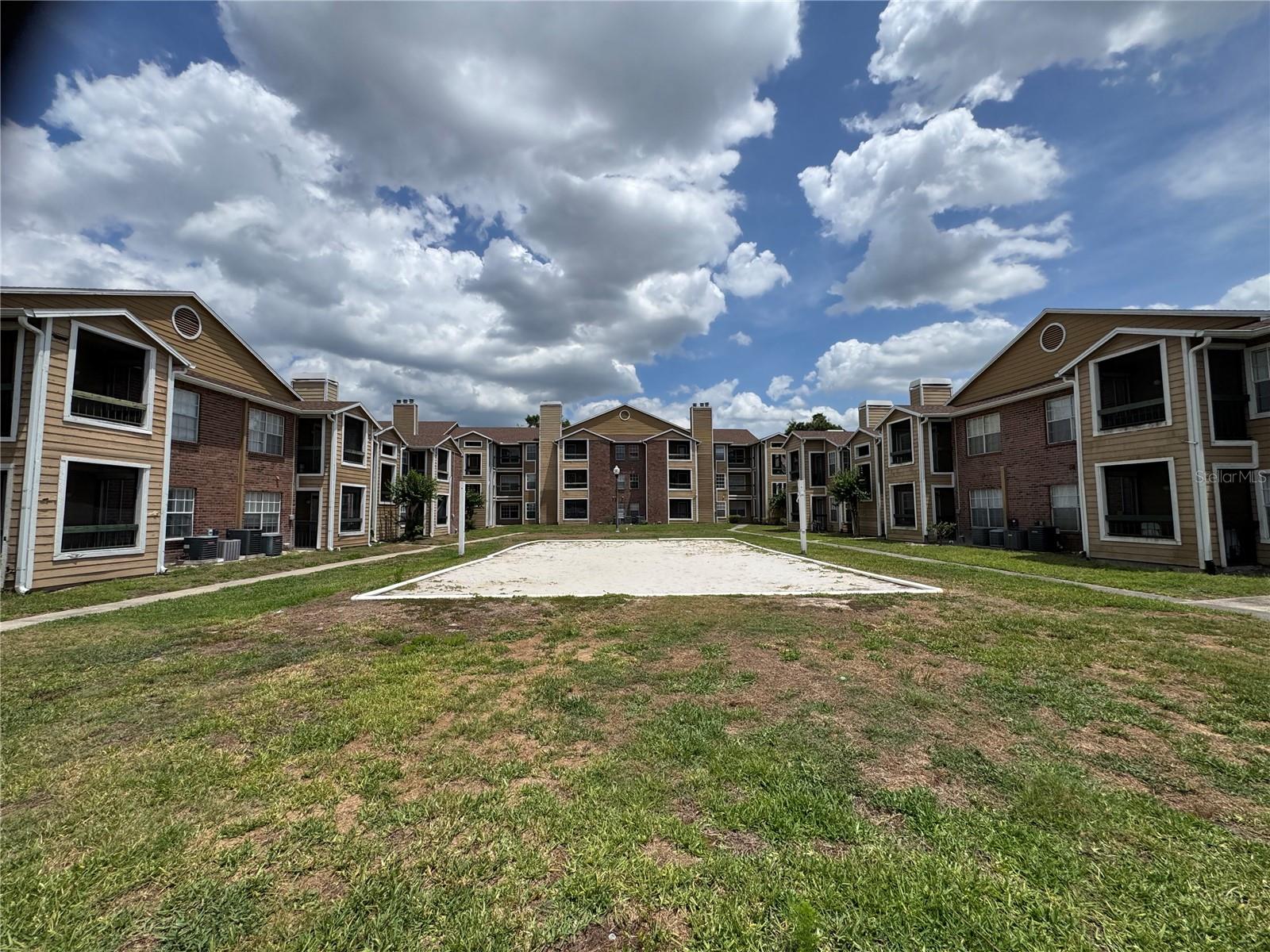 Image 23 of 34 For 5540 Devonbriar Way H104