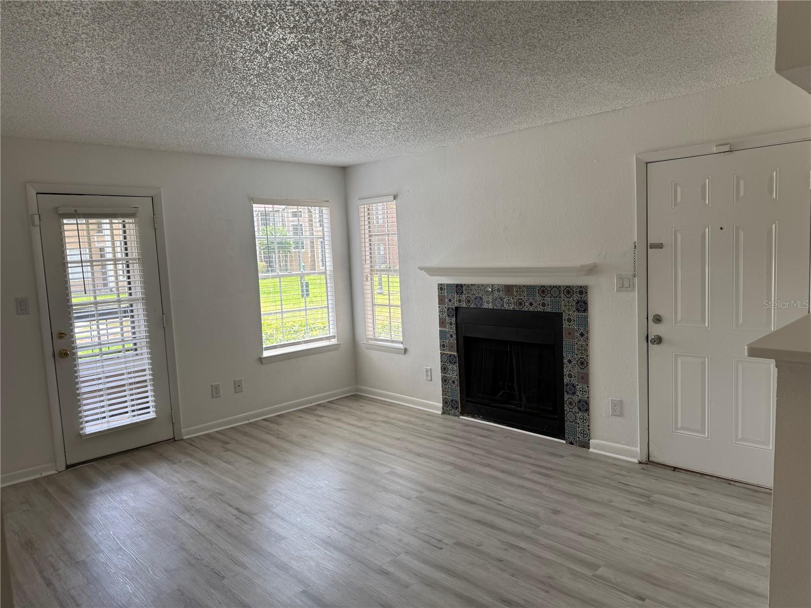 Image 3 of 34 For 5540 Devonbriar Way H104