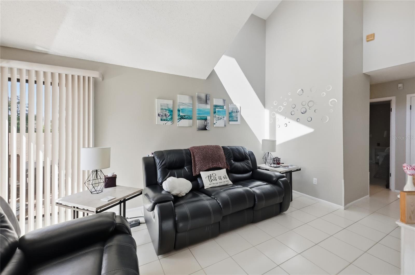 Image 11 of 40 For 161 Pinesong Drive