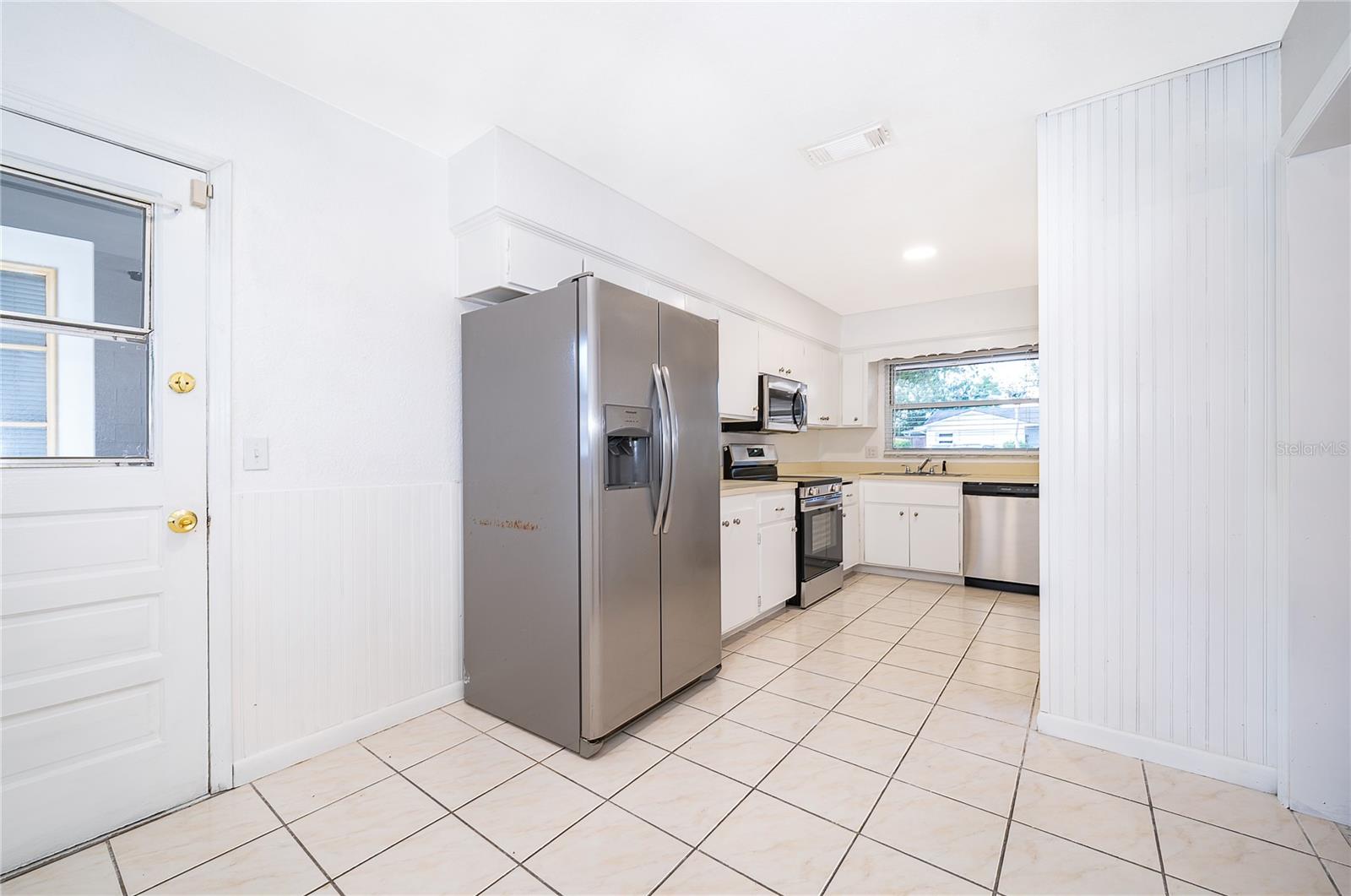 Image 11 of 25 For 4707 Pinellas Drive