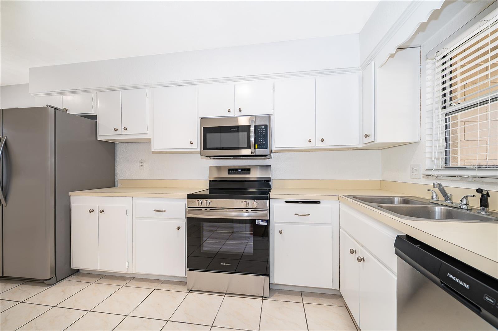 Image 13 of 25 For 4707 Pinellas Drive