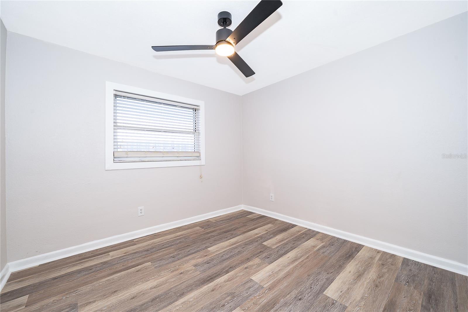 Image 19 of 25 For 4707 Pinellas Drive