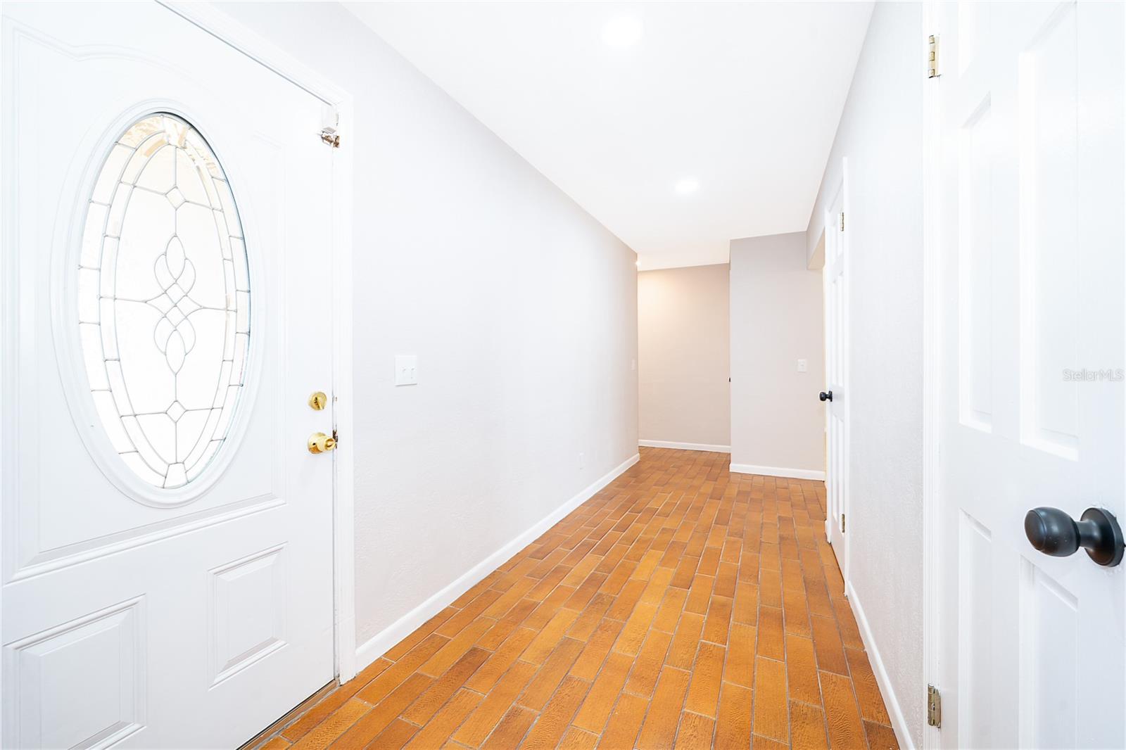 Image 4 of 25 For 4707 Pinellas Drive