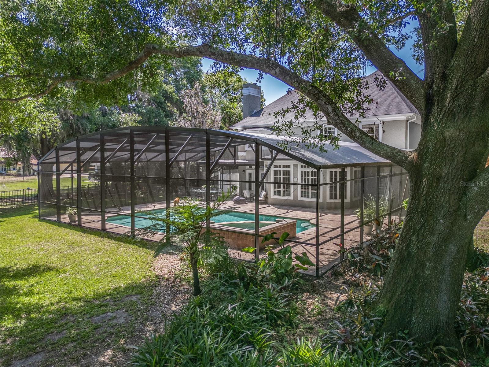 Image 12 of 61 For 1125 Kelso Boulevard