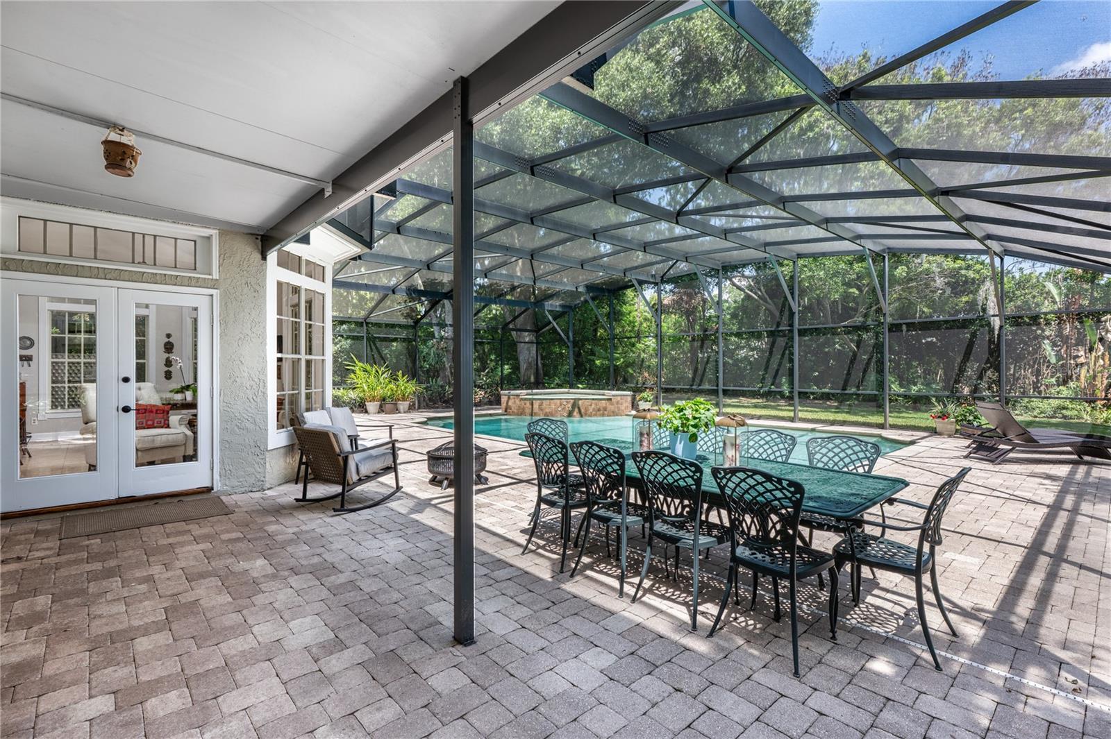 Image 18 of 61 For 1125 Kelso Boulevard