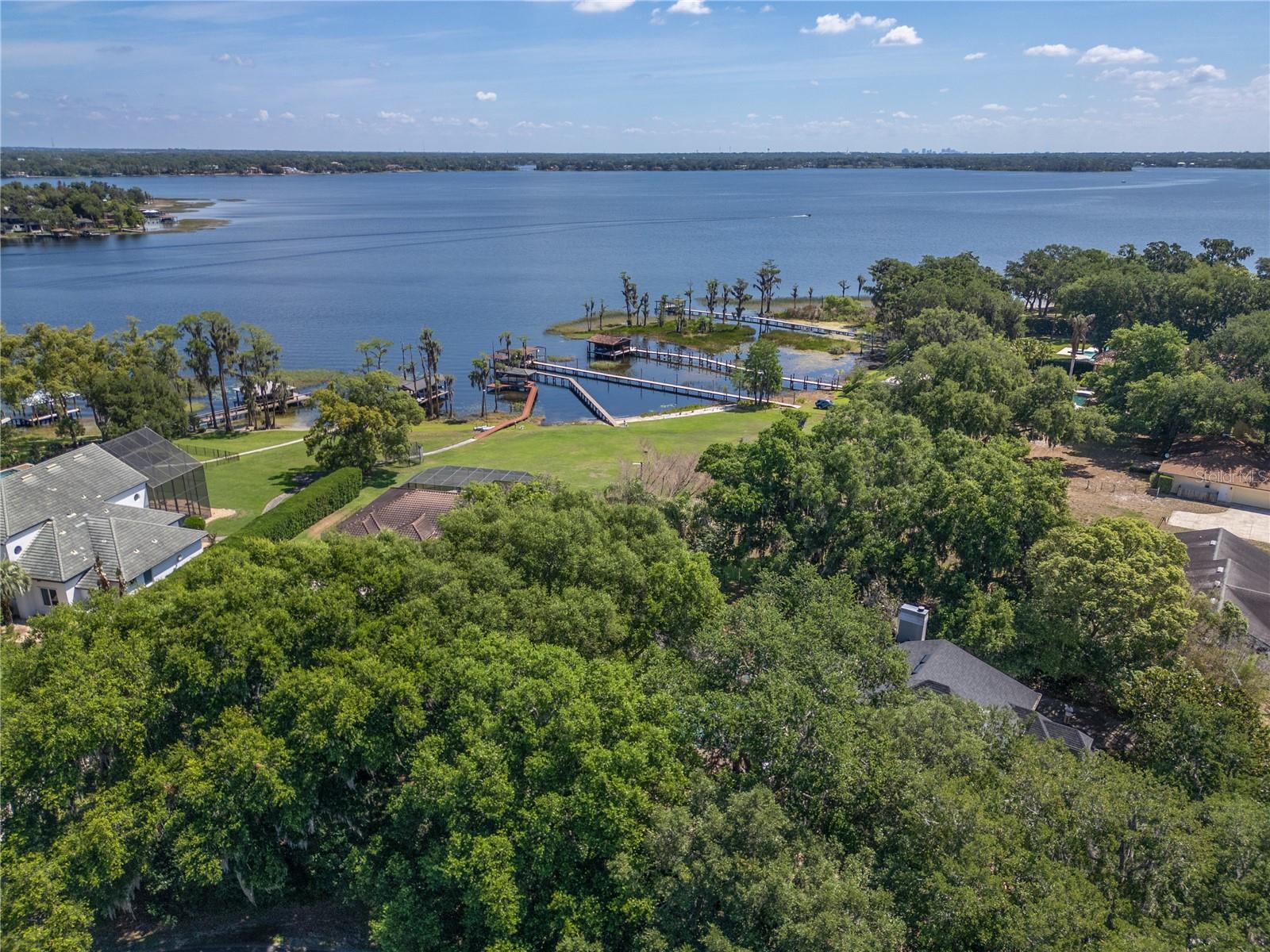 Image 8 of 61 For 1125 Kelso Boulevard