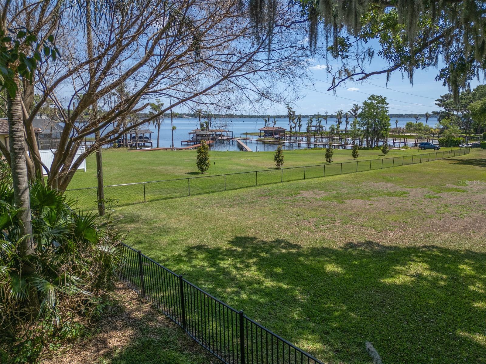 Image 9 of 61 For 1125 Kelso Boulevard