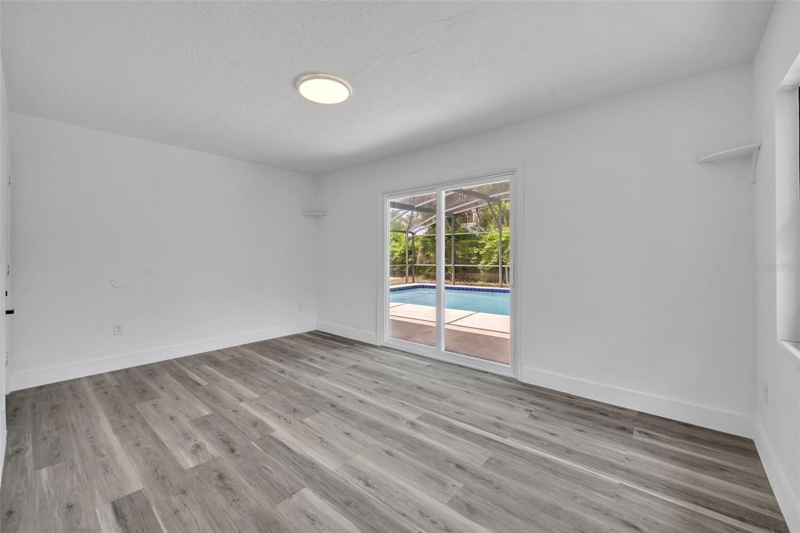 Image 16 of 43 For 731 Bongart Road